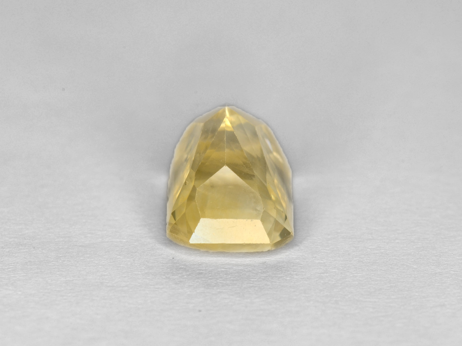 8800325-octagonal-lustrous-yellow-gia-sri-lanka-natural-yellow-sapphire-12.16-ct