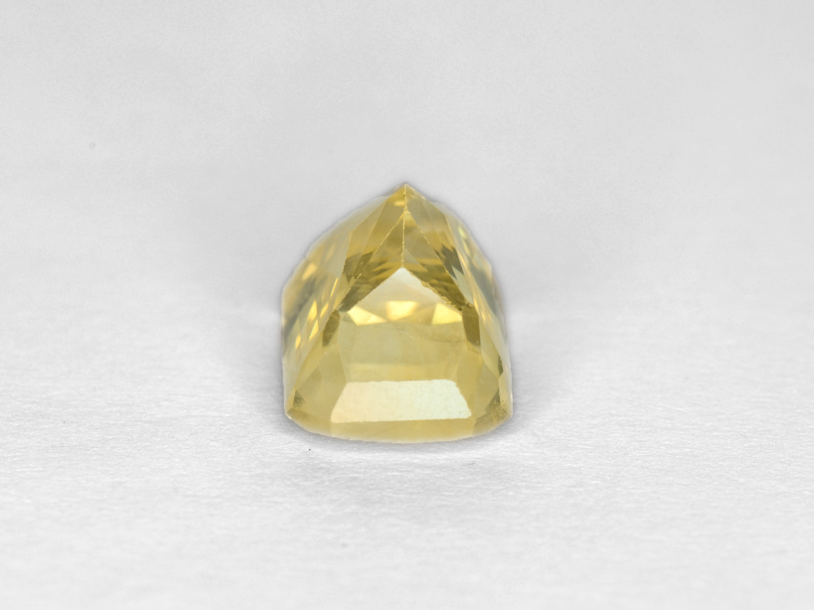 8800325-octagonal-lustrous-yellow-gia-sri-lanka-natural-yellow-sapphire-12.16-ct