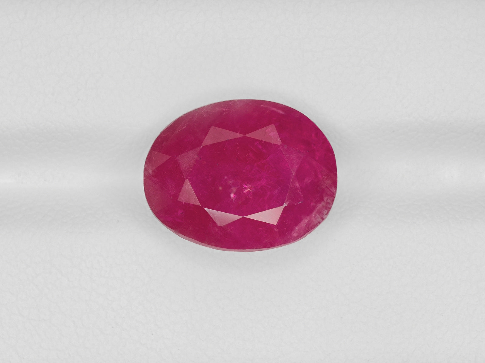 8800823-oval-deep-pinkish-red-grs-burma-natural-ruby-9.09-ct