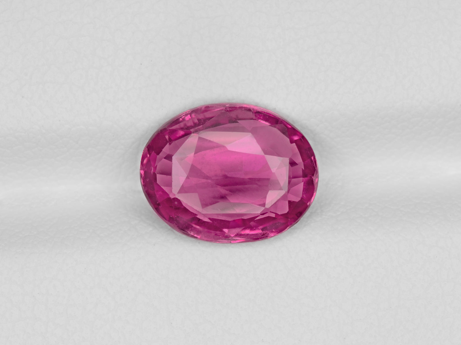 8800703-oval-pink-red-igi-madagascar-natural-ruby-3.35-ct