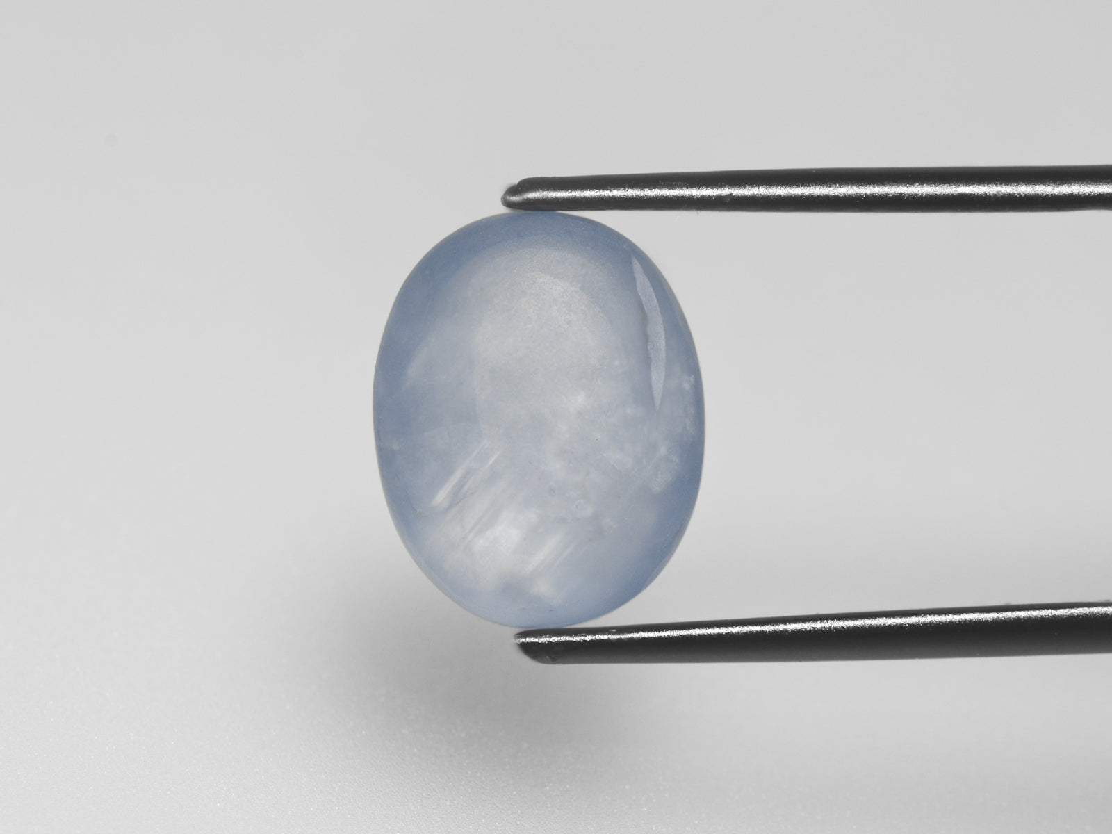 8800746-cabochon-light-blue-igi-burma-natural-blue-star-sapphire-12.86-ct