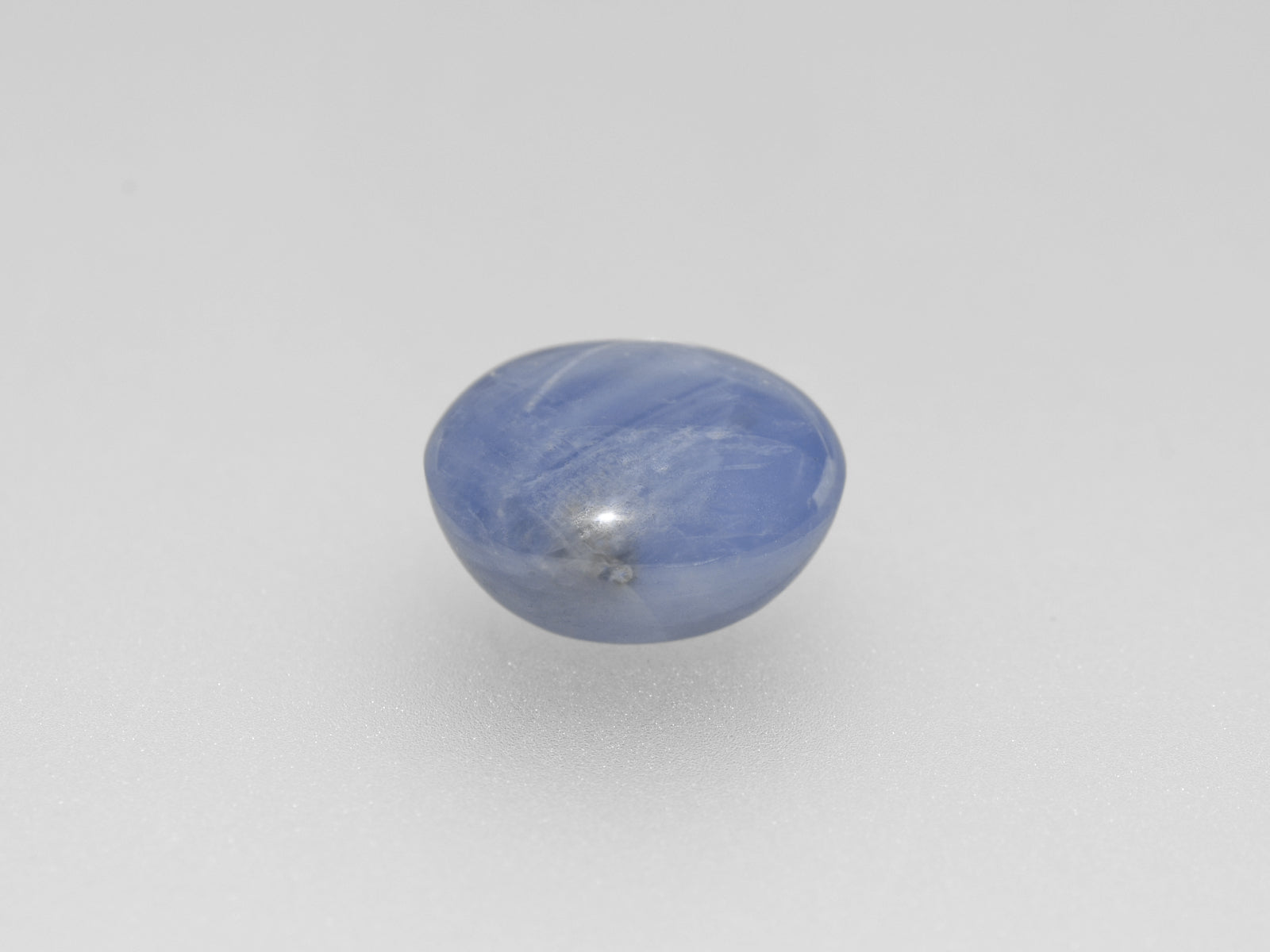8800750-cabochon-medium-blue-igi-burma-natural-blue-star-sapphire-10.57-ct