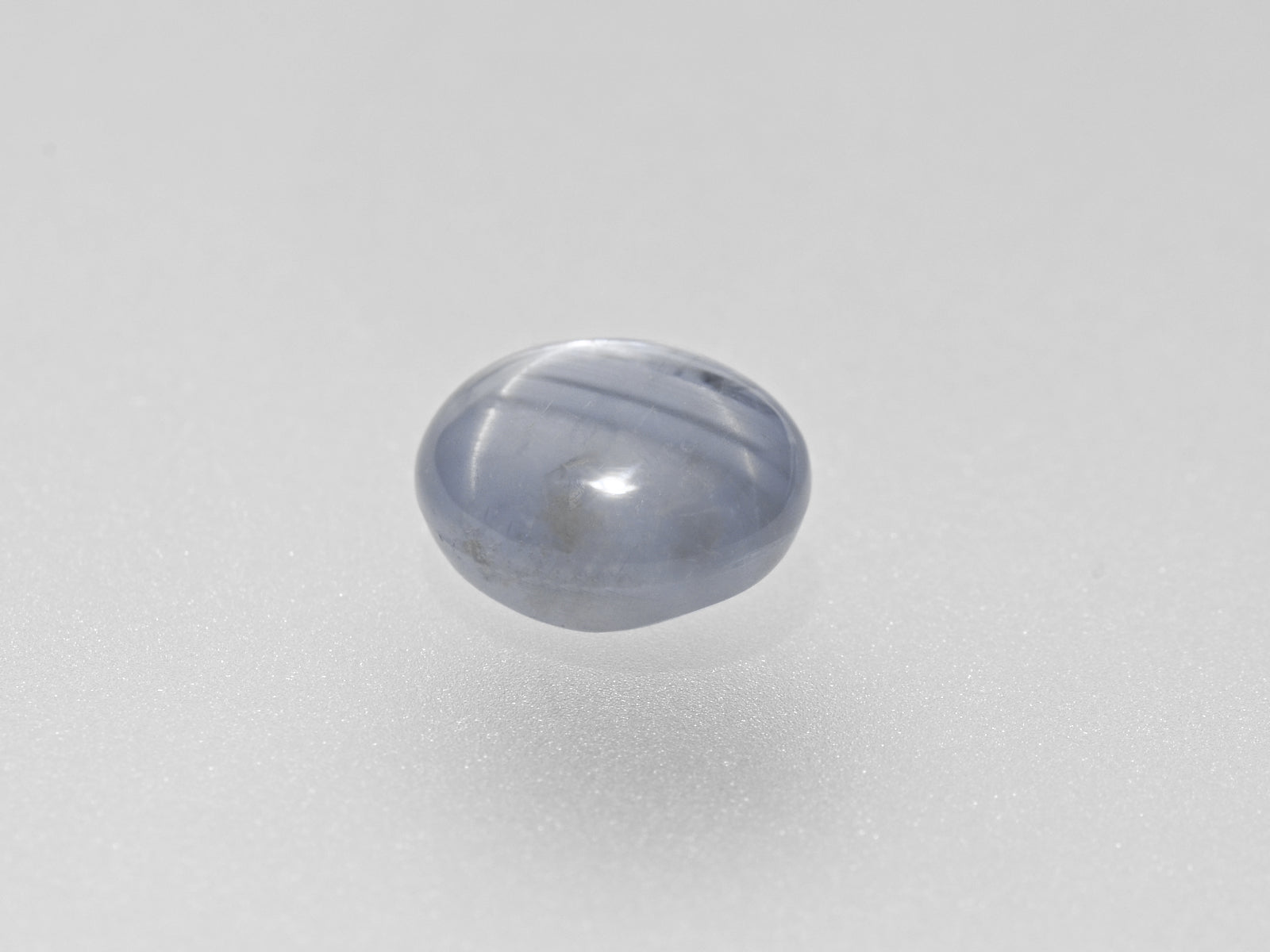 8800752-cabochon-greyish-blue-igi-burma-natural-blue-star-sapphire-5.87-ct