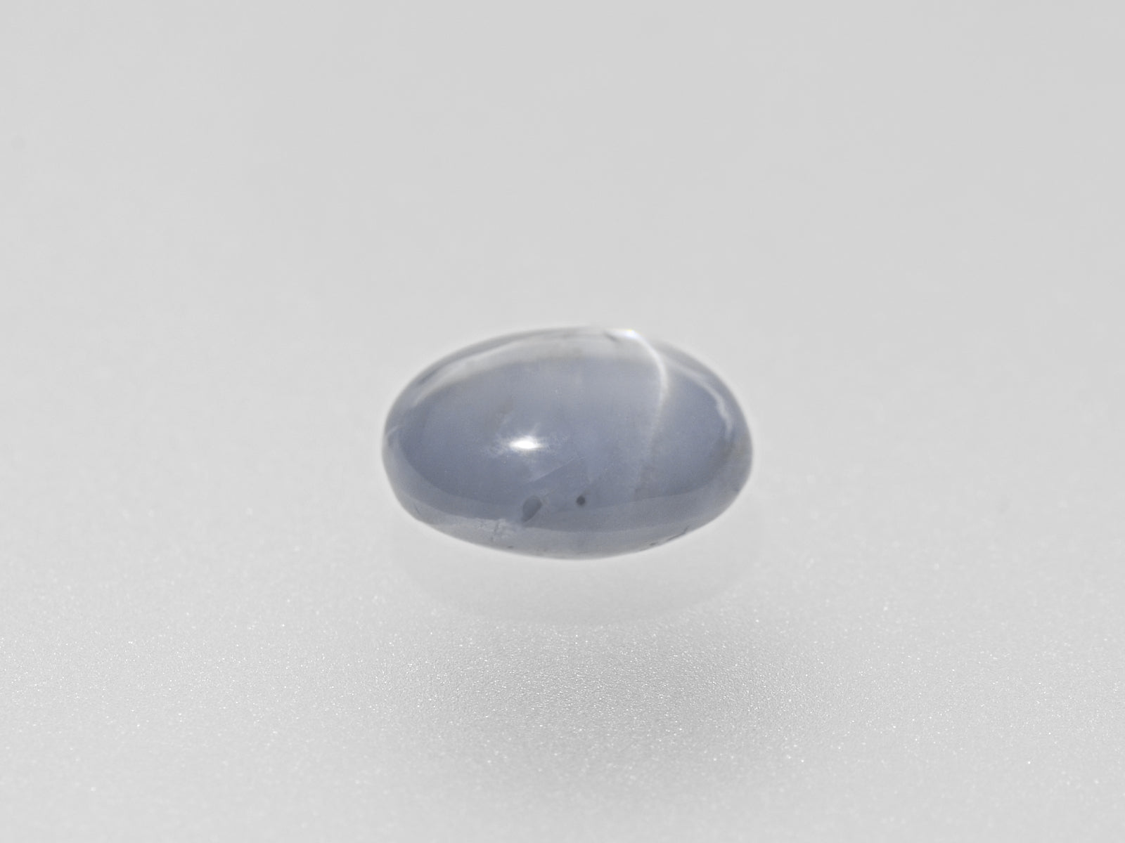 8800752-cabochon-greyish-blue-igi-burma-natural-blue-star-sapphire-5.87-ct