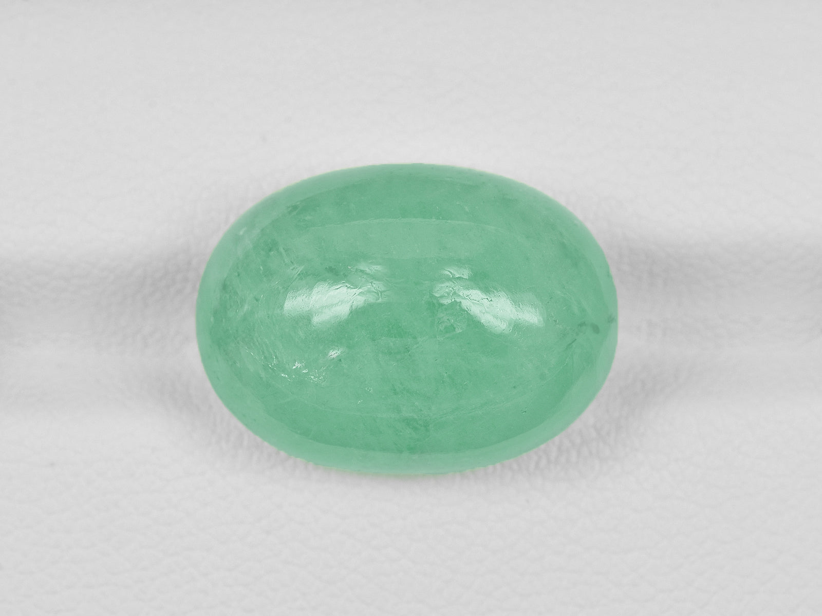 8801141-cabochon-pastel-green-russia-natural-emerald-17.67-ct