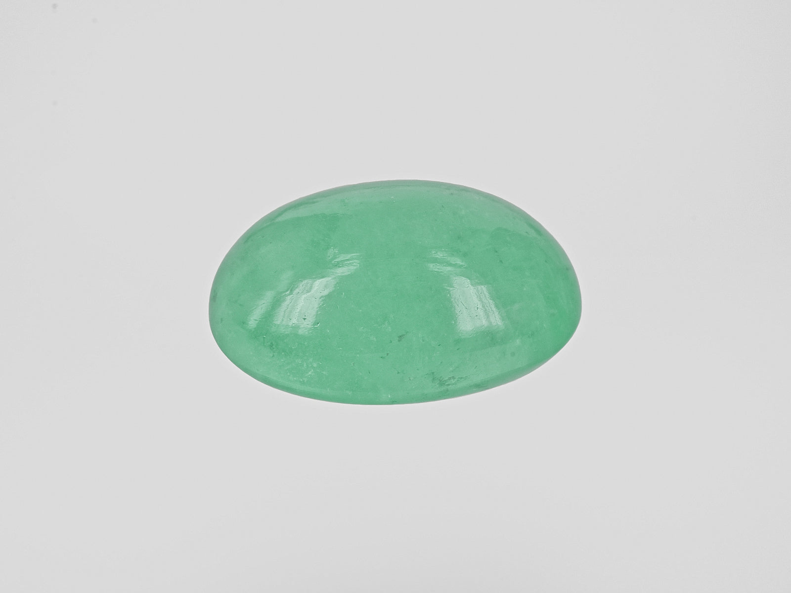 8801141-cabochon-pastel-green-russia-natural-emerald-17.67-ct