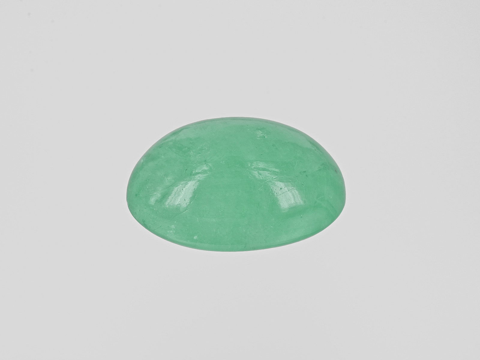 8801141-cabochon-pastel-green-russia-natural-emerald-17.67-ct