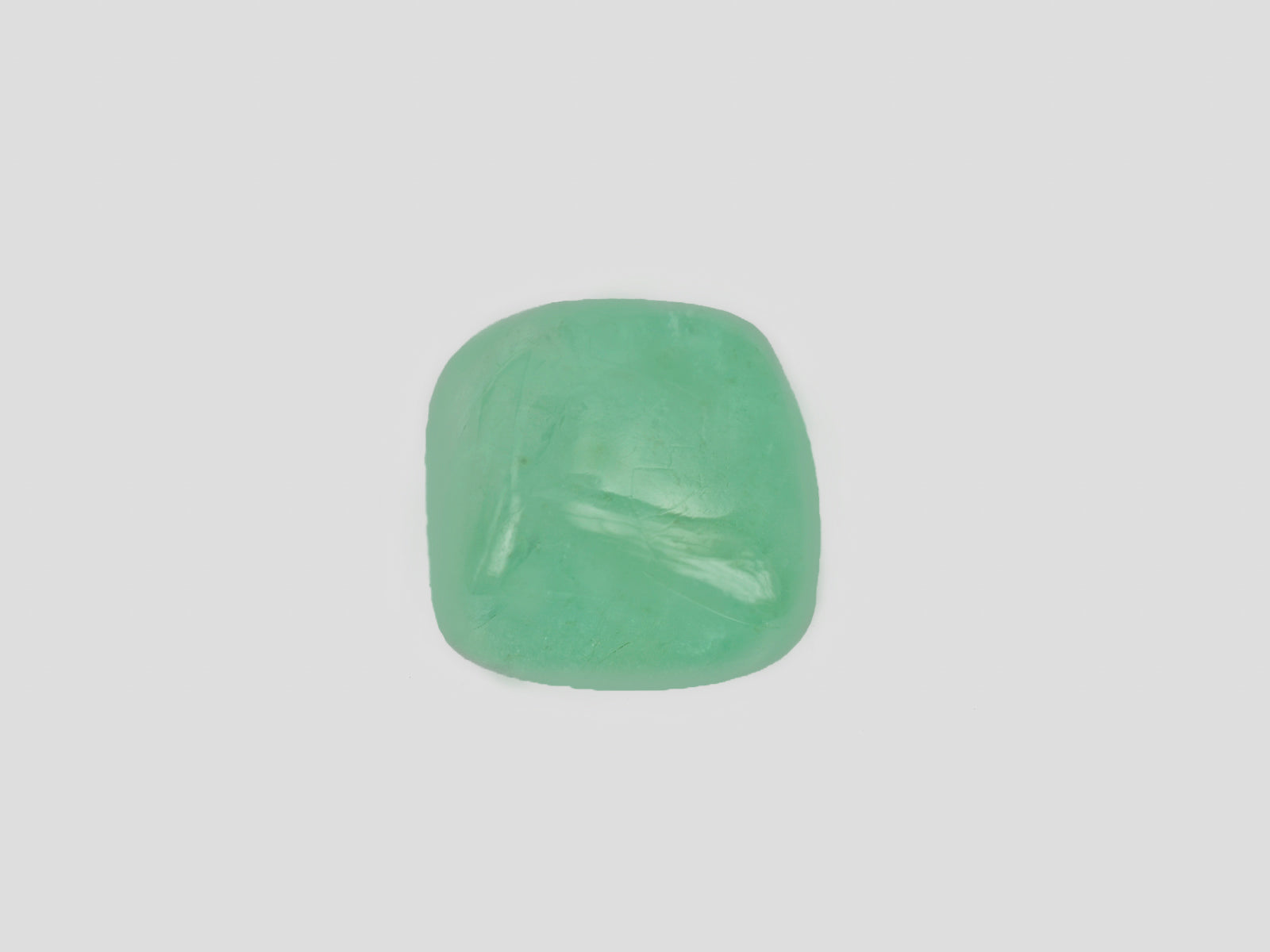 8800570-cabochon-pastel-green-russia-natural-emerald-28.25-ct