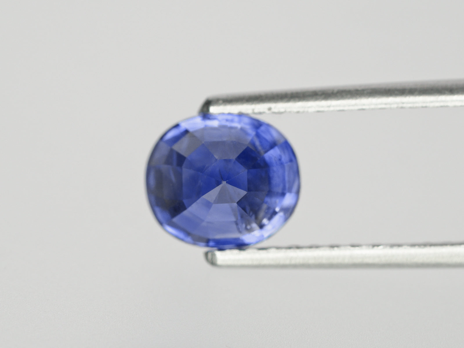 8800459-oval-rich-velvety-cornflower-blue-gia-grs-kashmir-natural-blue-sapphire-3.61-ct