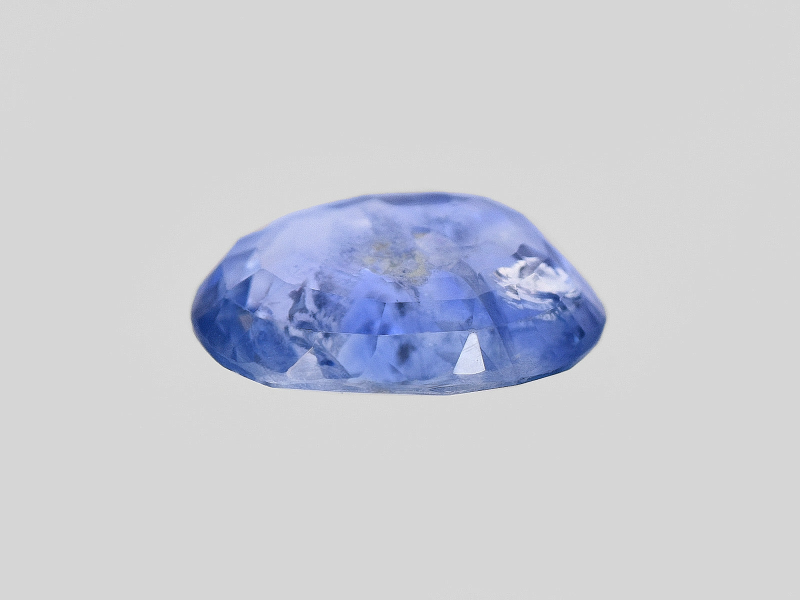 8801944-oval-medium-blue-gia-igi-kashmir-natural-blue-sapphire-1.60-ct