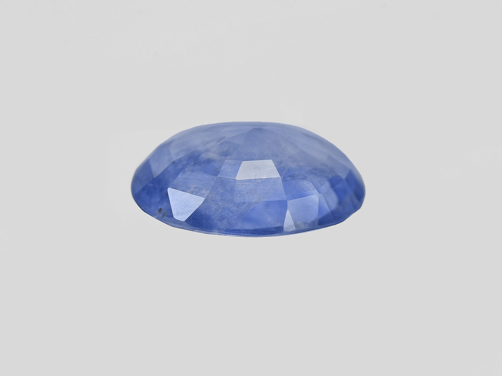 8801949-oval-medium-blue-gia-igi-kashmir-natural-blue-sapphire-1.42-ct