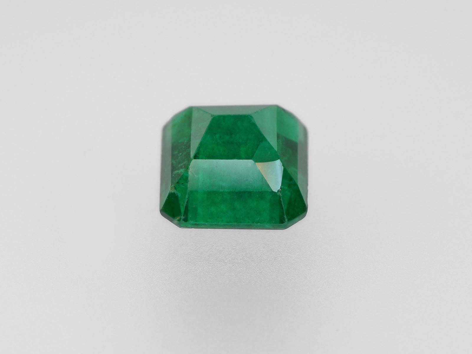 8800458-octagonal-deep-green-grs-zambia-natural-emerald-5.86-ct