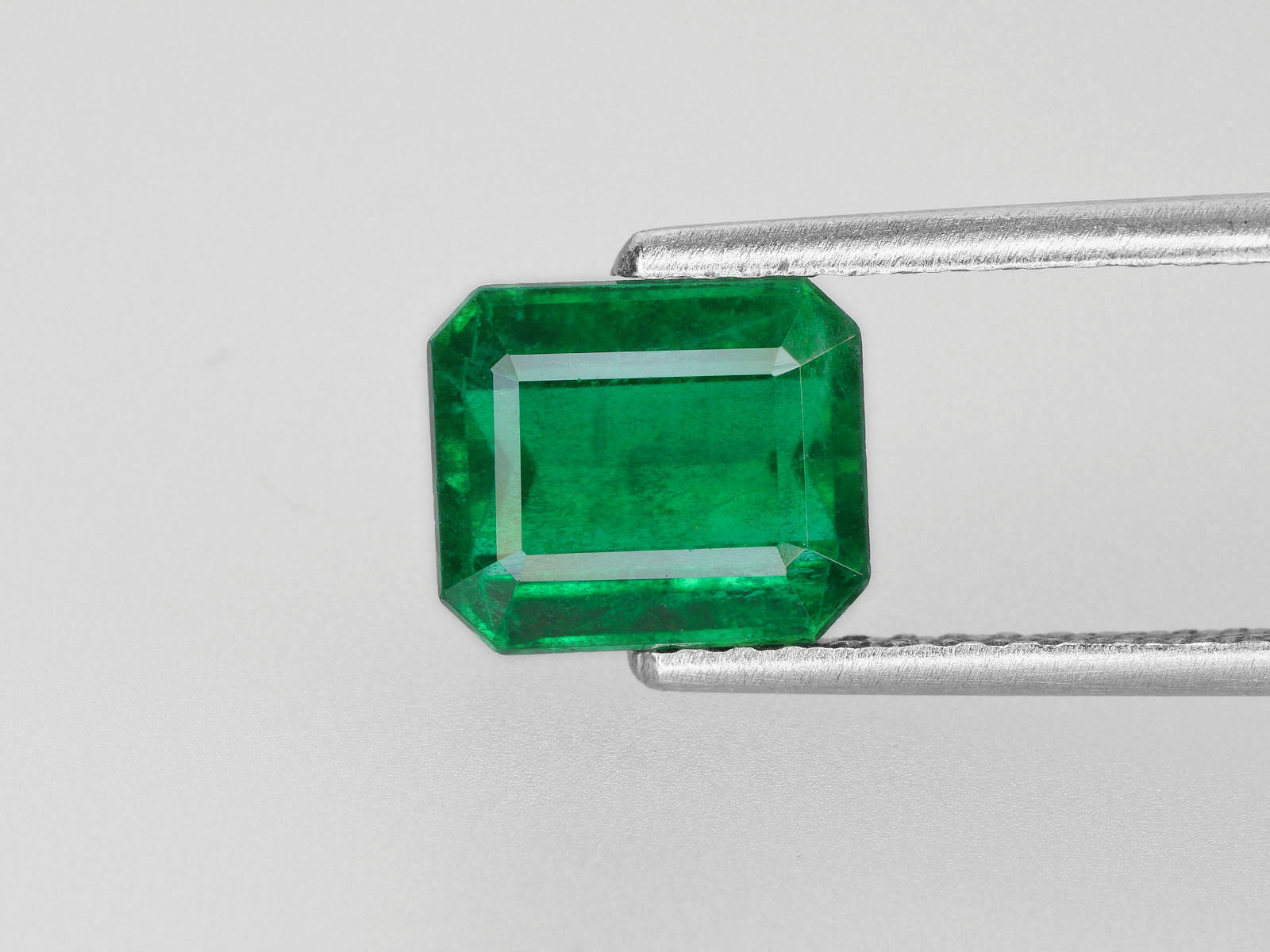 8800458-octagonal-deep-green-grs-zambia-natural-emerald-5.86-ct