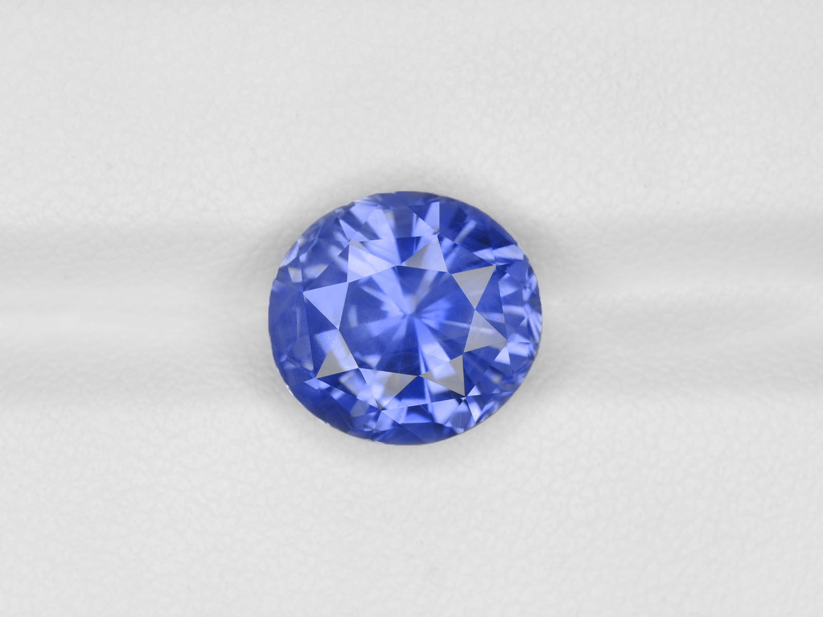 8800512-oval-fiery-intense-blue-grs-sri-lanka-natural-blue-sapphire-7.24-ct