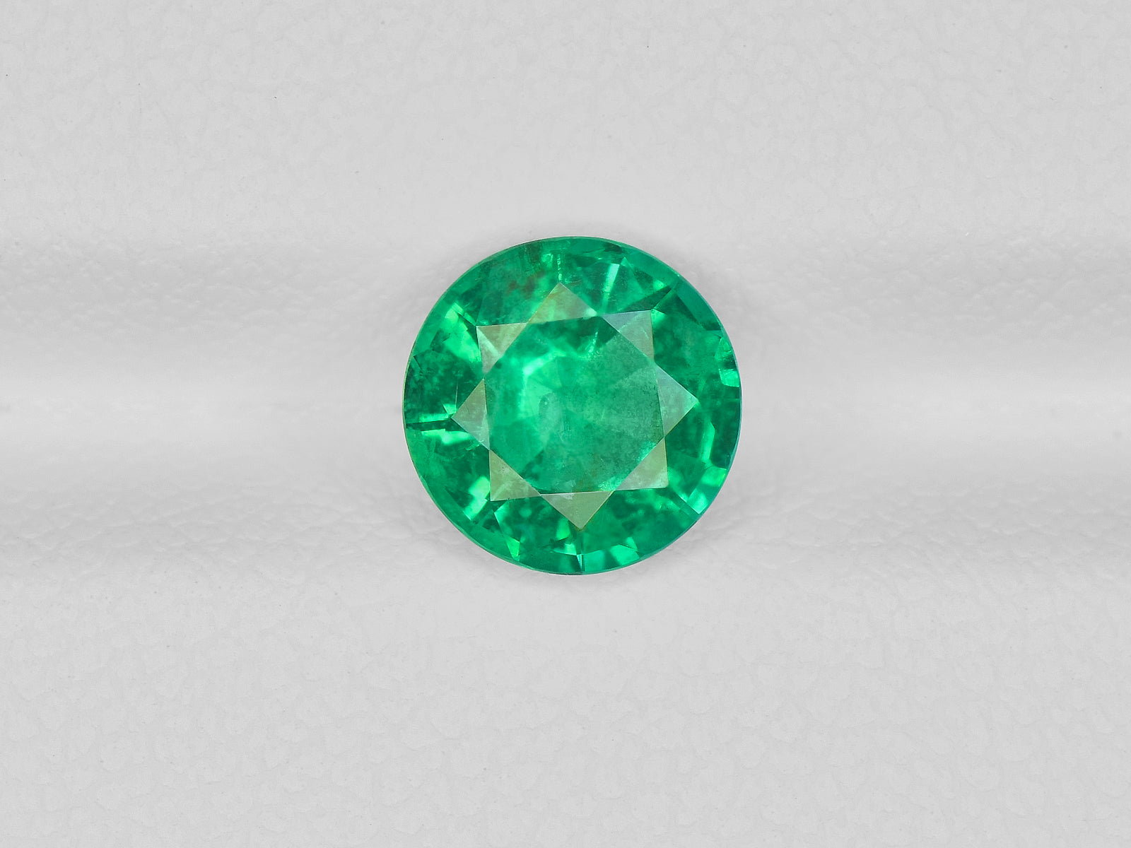 8800993-round-fiery-vivid-green-grs-zambia-natural-emerald-1.26-ct