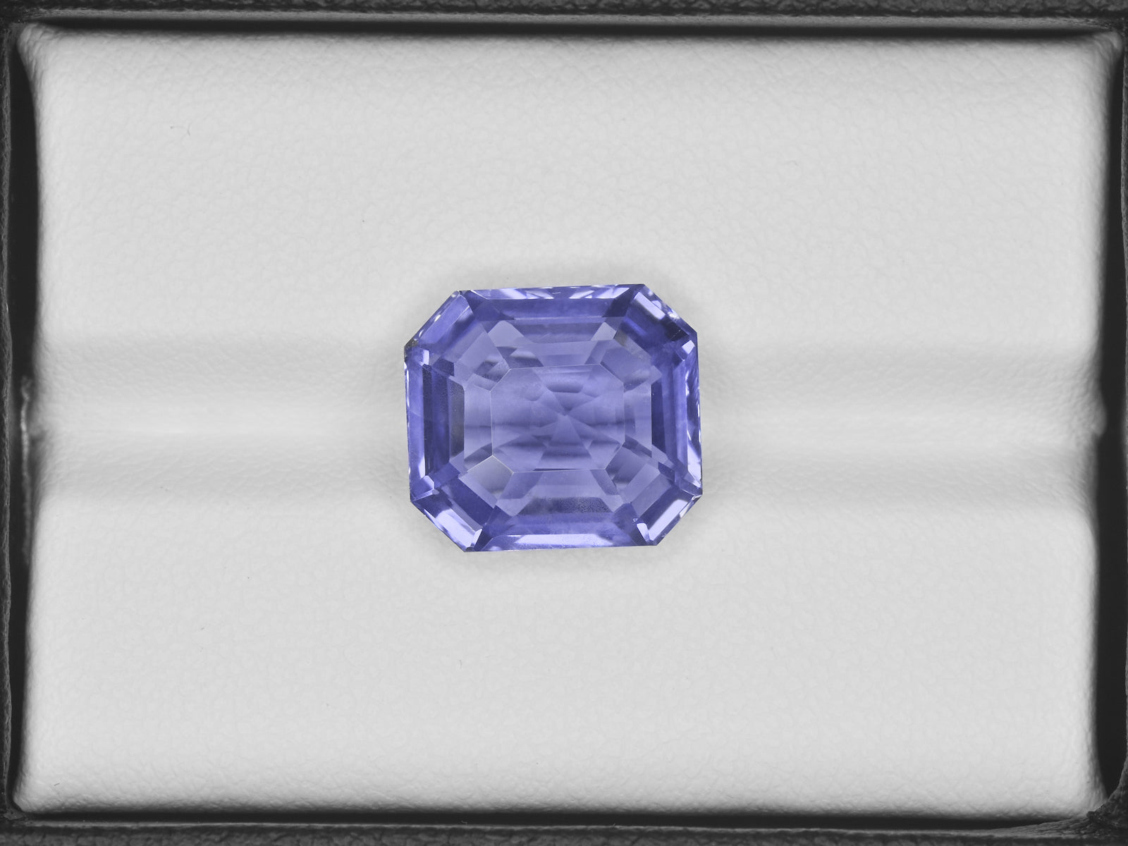 8800995-octagonal-violetish-blue-grs-sri-lanka-natural-blue-sapphire-9.88-ct