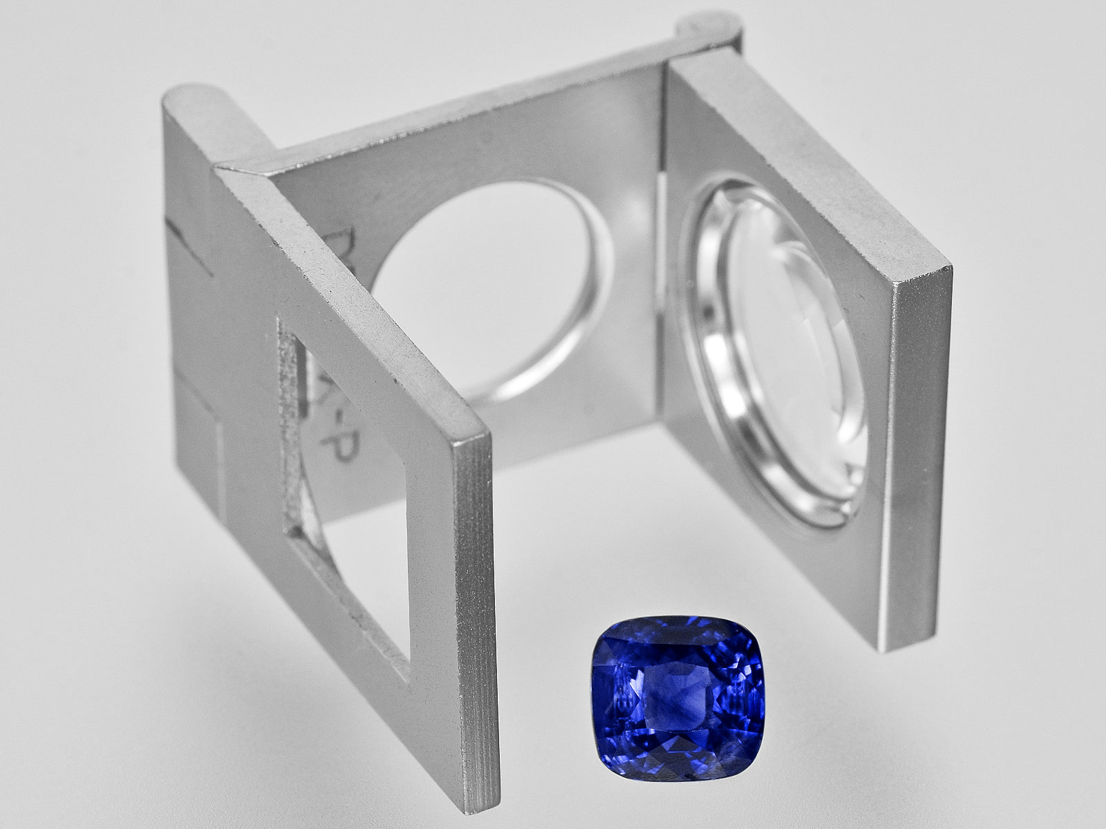 8801164-cushion-royal-blue-gia-grs-madagascar-natural-blue-sapphire-3.10-ct