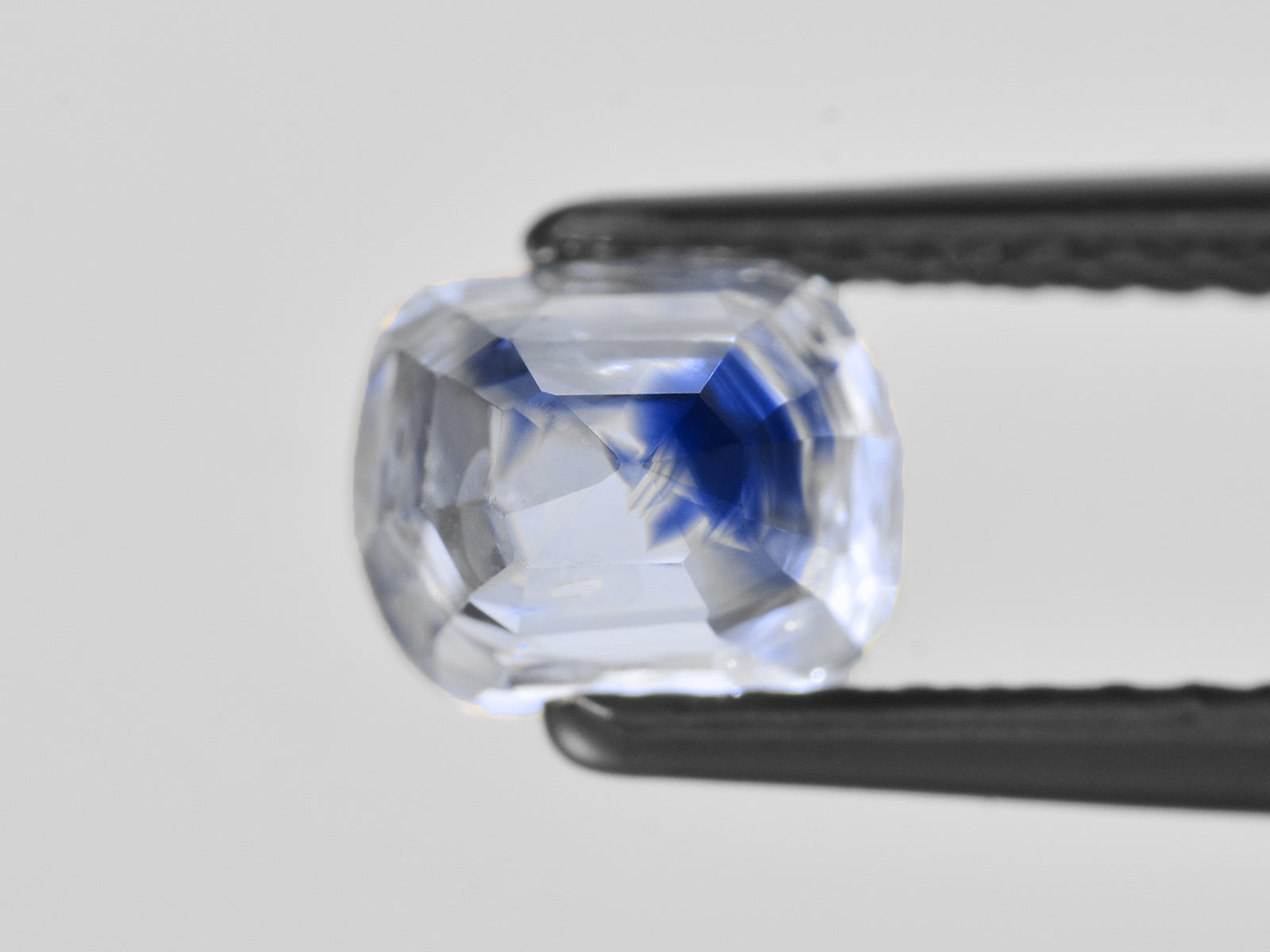 8801931-cushion-royal-blue-&-colorless-bi-color-grs-kashmir-natural-blue-sapphire-3.52-ct