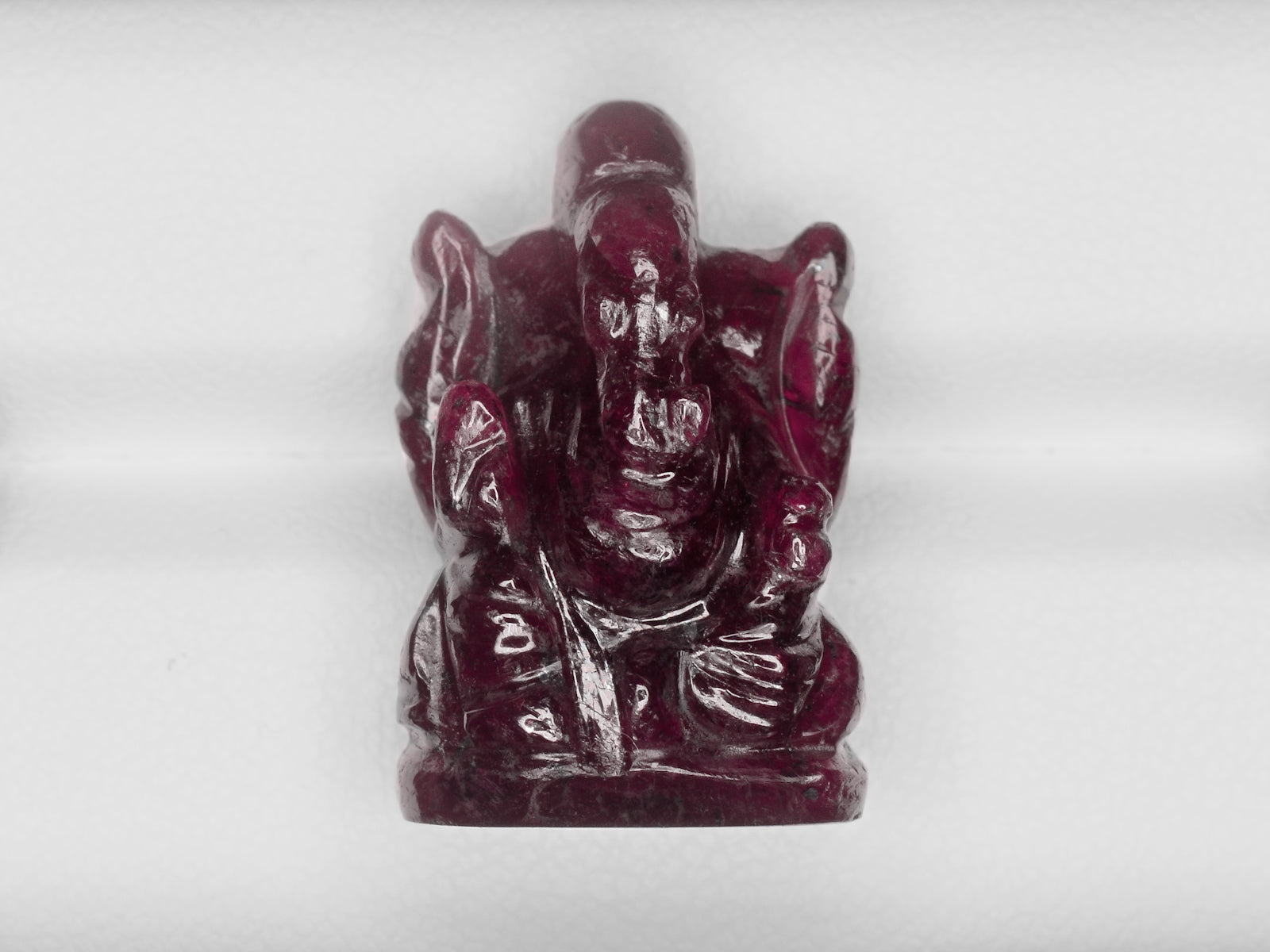 8800838-carved-dark-red-gii-india-natural-ruby-40.17-ct