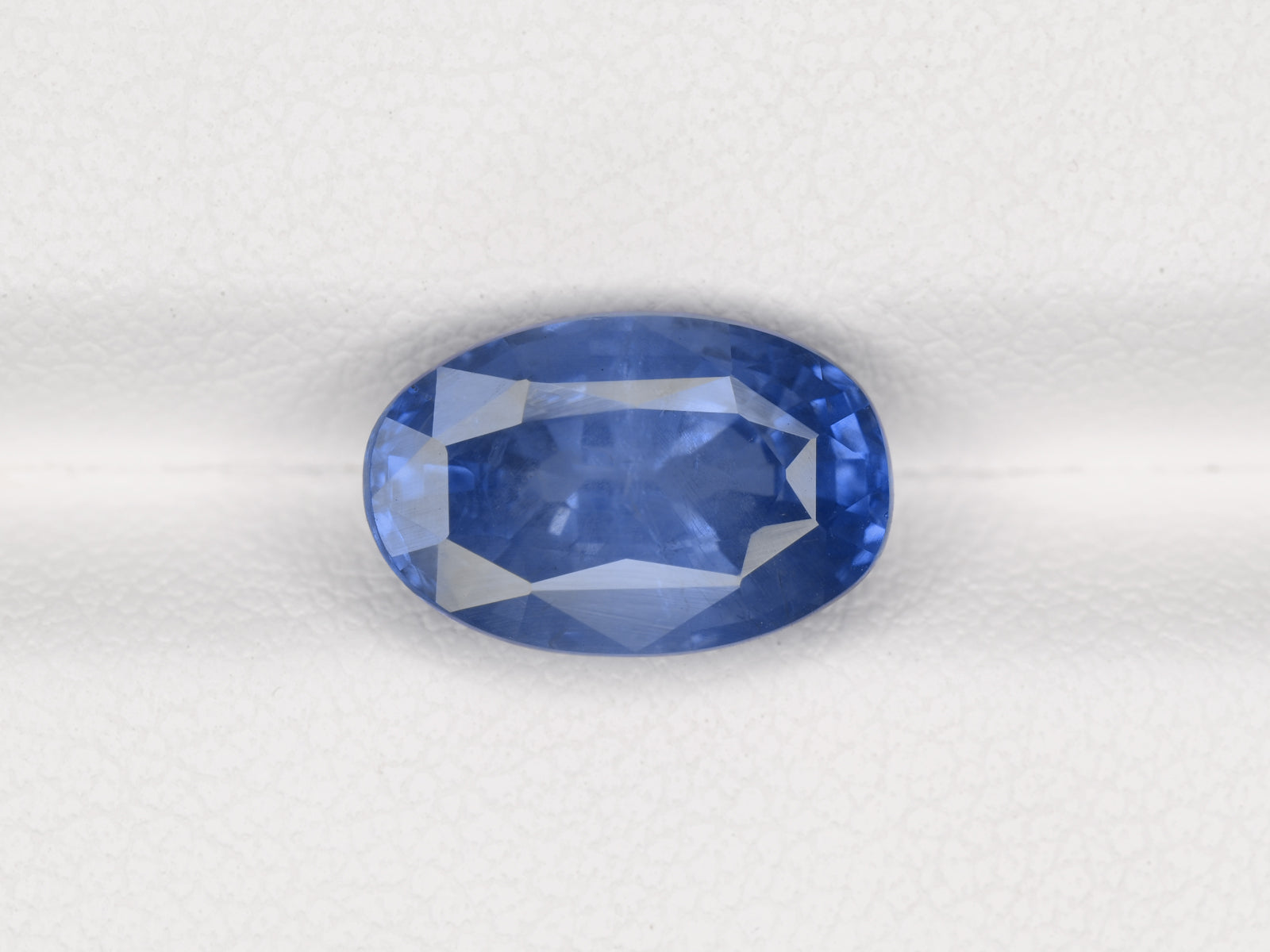 8800784-oval-medium-blue-igi-sri-lanka-natural-blue-sapphire-4.54-ct