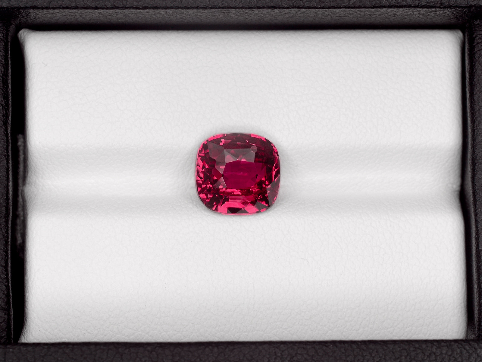 8800720-cushion-fiery-vivid-purple-red-grs-mozambique-natural-ruby-4.00-ct