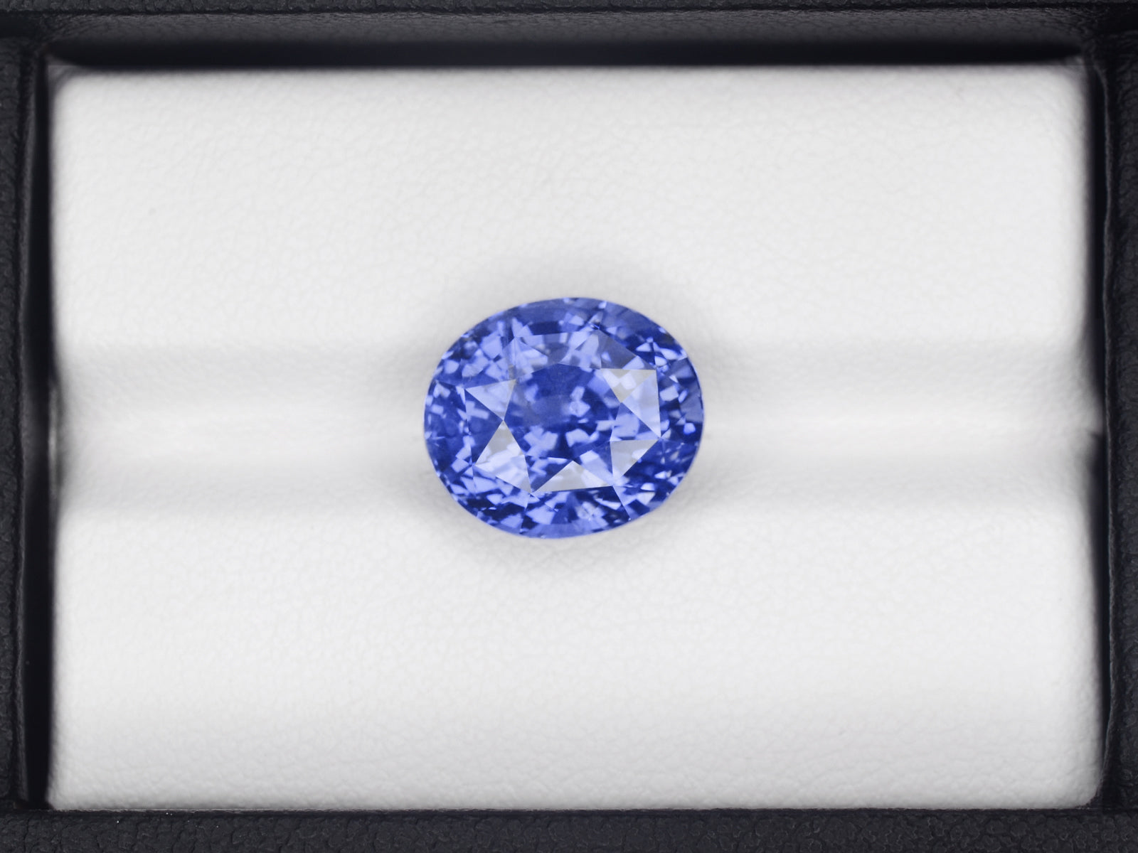 8800727-oval-fiery-intense-blue-grs-sri-lanka-natural-blue-sapphire-10.03-ct