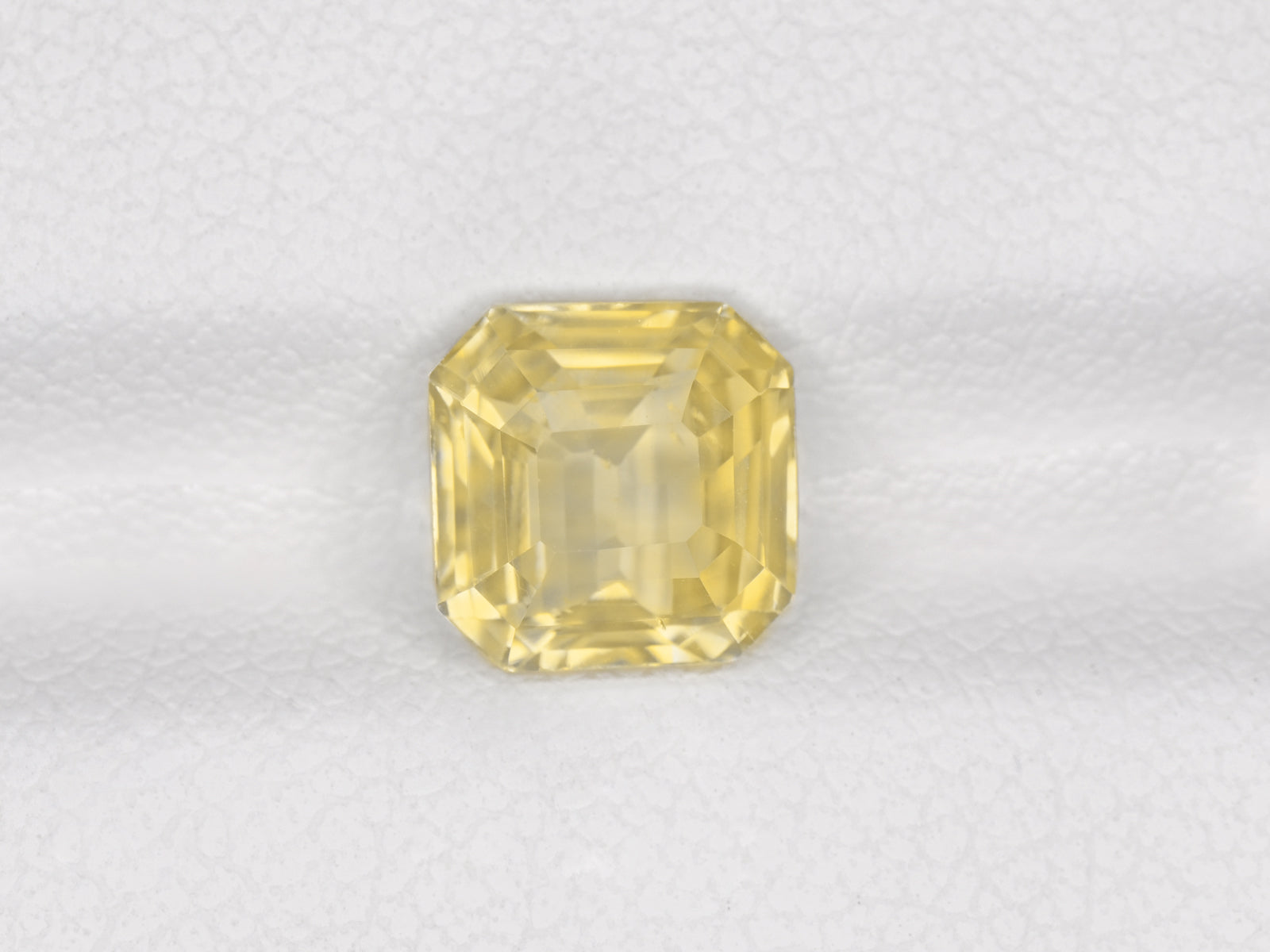 8800763-octagonal-light-yellow-igi-sri-lanka-natural-yellow-sapphire-2.05-ct