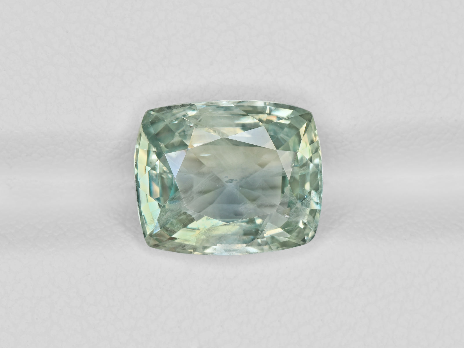 8801055-cushion-soft-bluish-green-igi-burma-natural-other-fancy-sapphire-5.85-ct