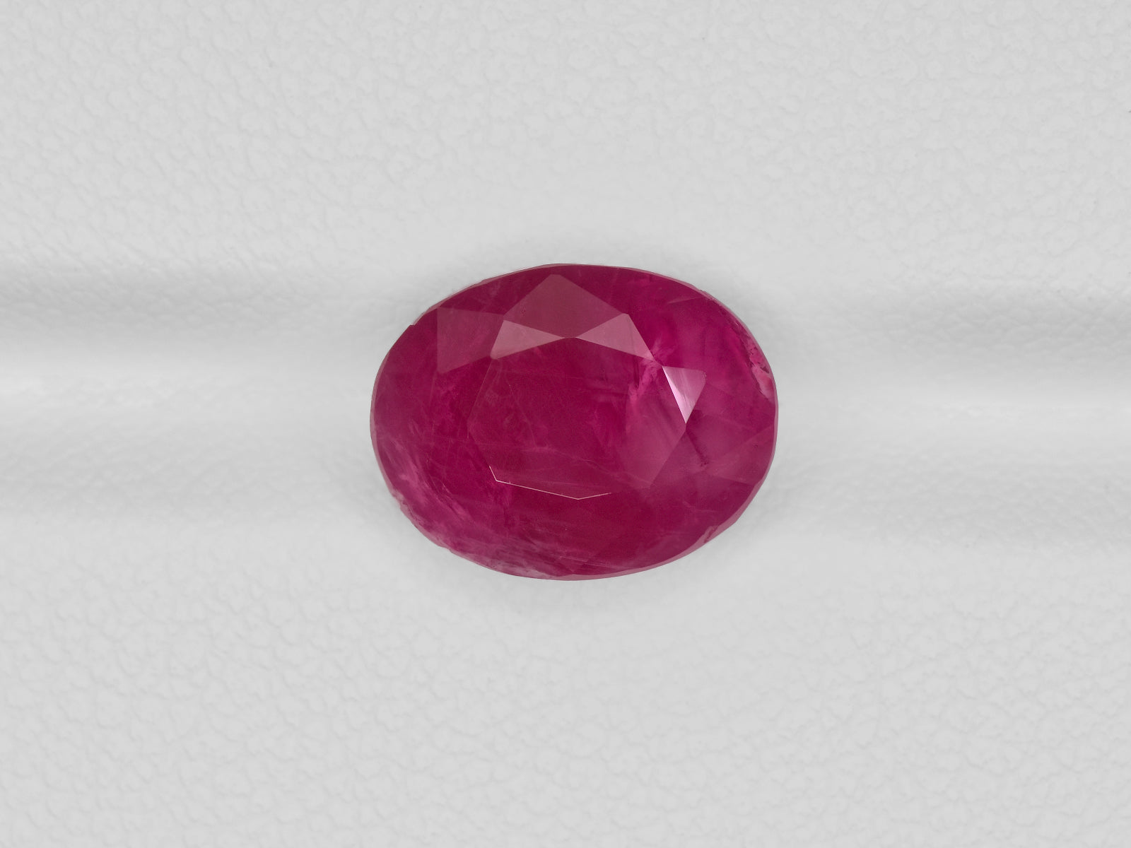 8801008-oval-rich-pinkish-red-grs-burma-natural-ruby-6.30-ct