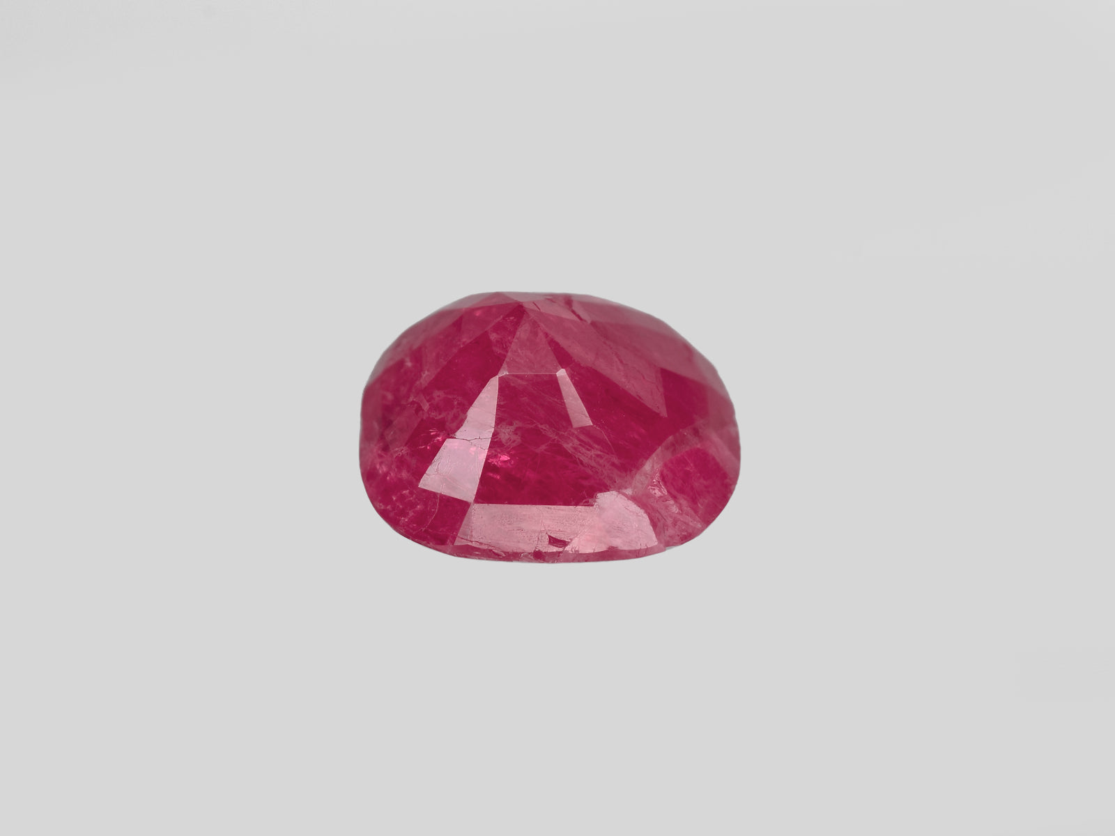 8801059-cushion-pinkish-red-igi-burma-natural-ruby-7.17-ct