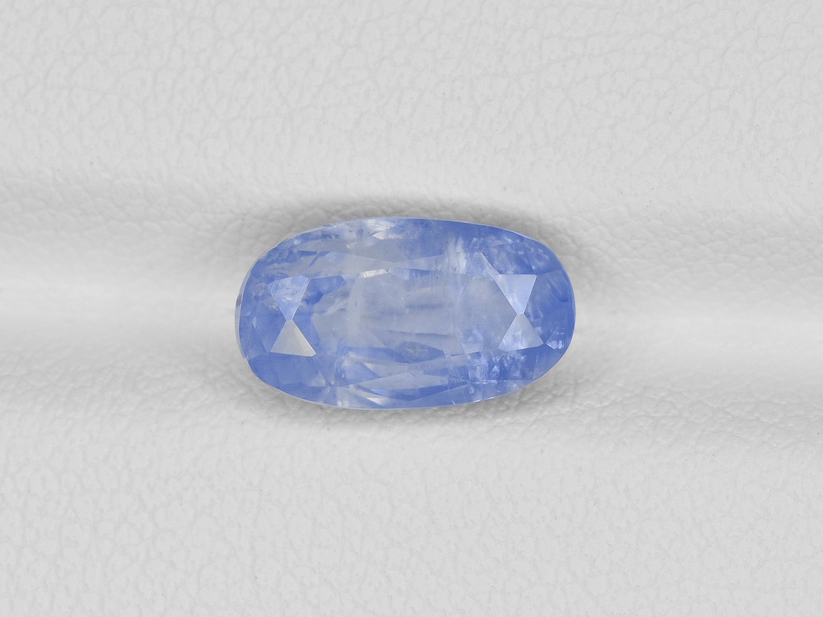 8800977-oval-light-blue-gia-grs-kashmir-natural-blue-sapphire-3.74-ct