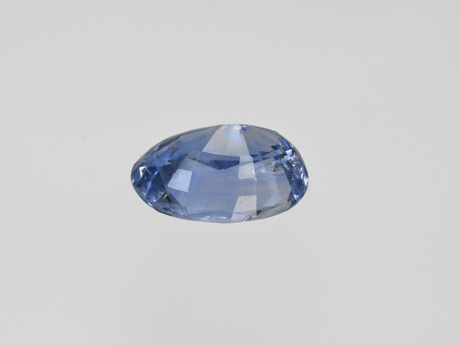 8800881-oval-light-blue-igi-sri-lanka-natural-blue-sapphire-7.96-ct