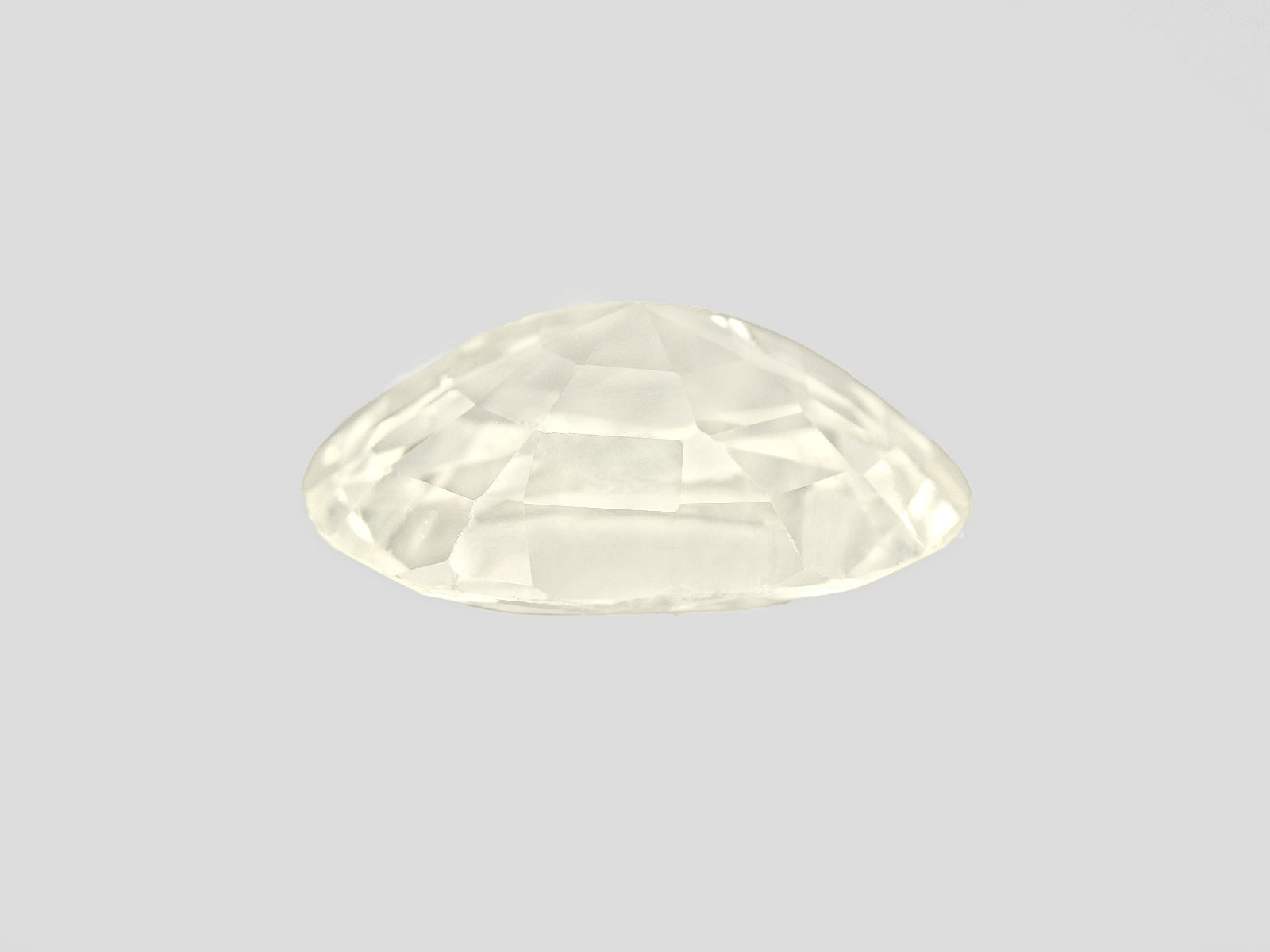 8801893-oval-near-colorless-very-light-yellow-gia-grs-sri-lanka-natural-white-sapphire-3.41-ct