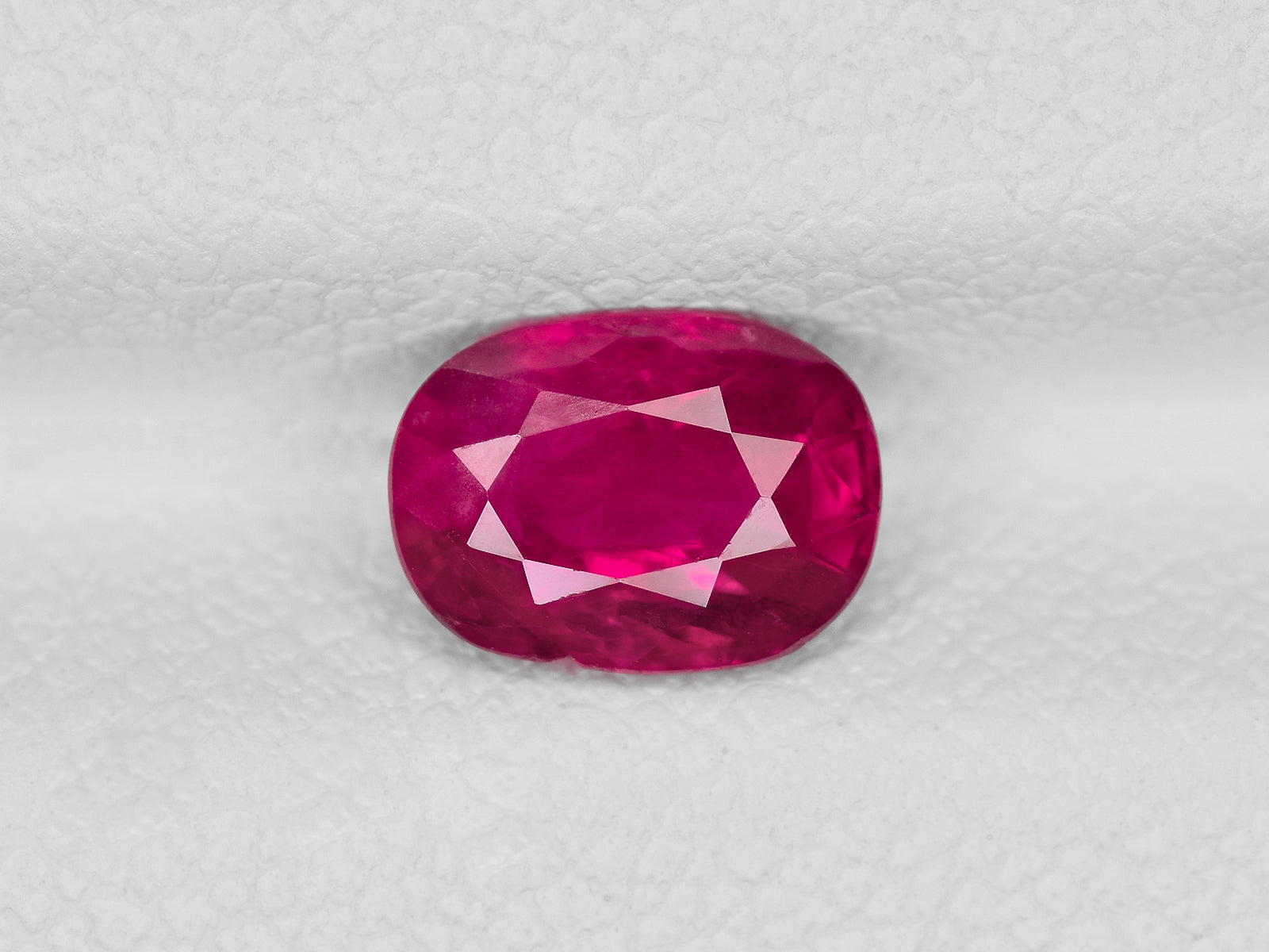 8801053-oval-rich-pinkish-red-grs-igi-burma-natural-ruby-1.21-ct
