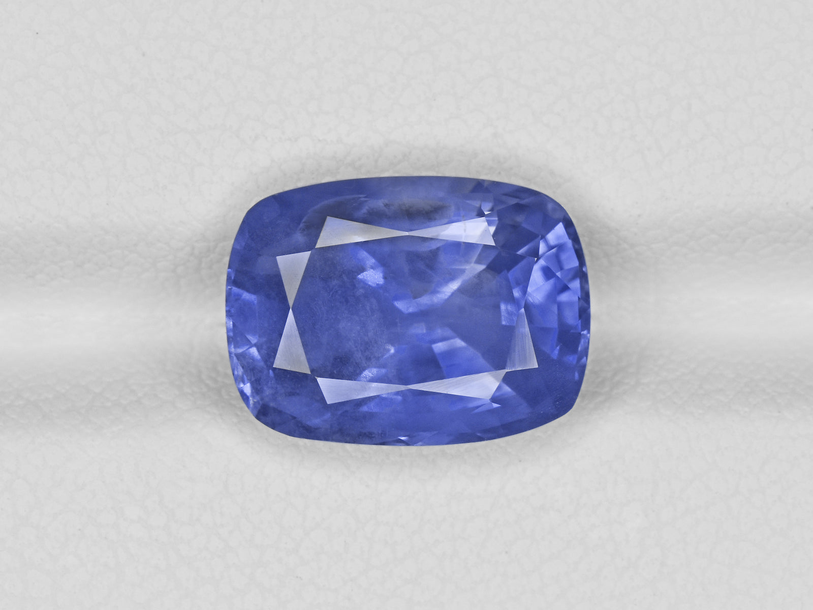 8801069-cushion-medium-blue-igi-burma-natural-blue-sapphire-6.85-ct