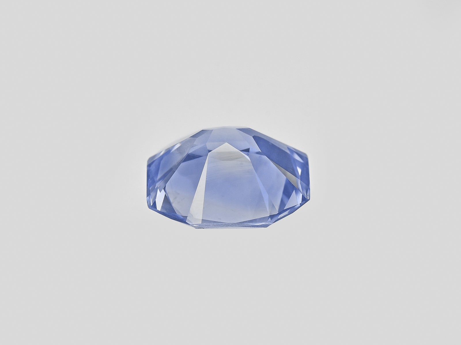8800981-octagonal-velvety-sky-blue-icy-blue-gia-grs-kashmir-natural-blue-sapphire-7.07-ct