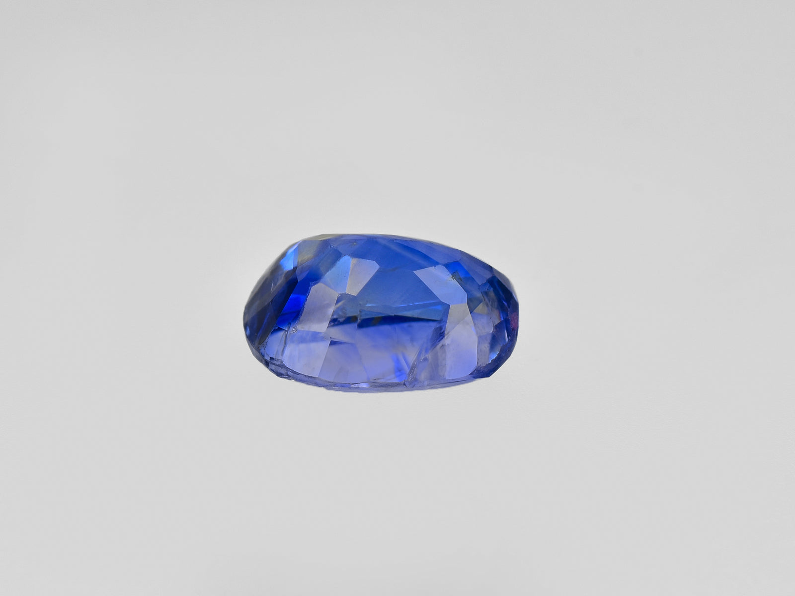 8800976-cushion-fiery-intense-royal-blue-gia-grs-kashmir-natural-blue-sapphire-3.67-ct