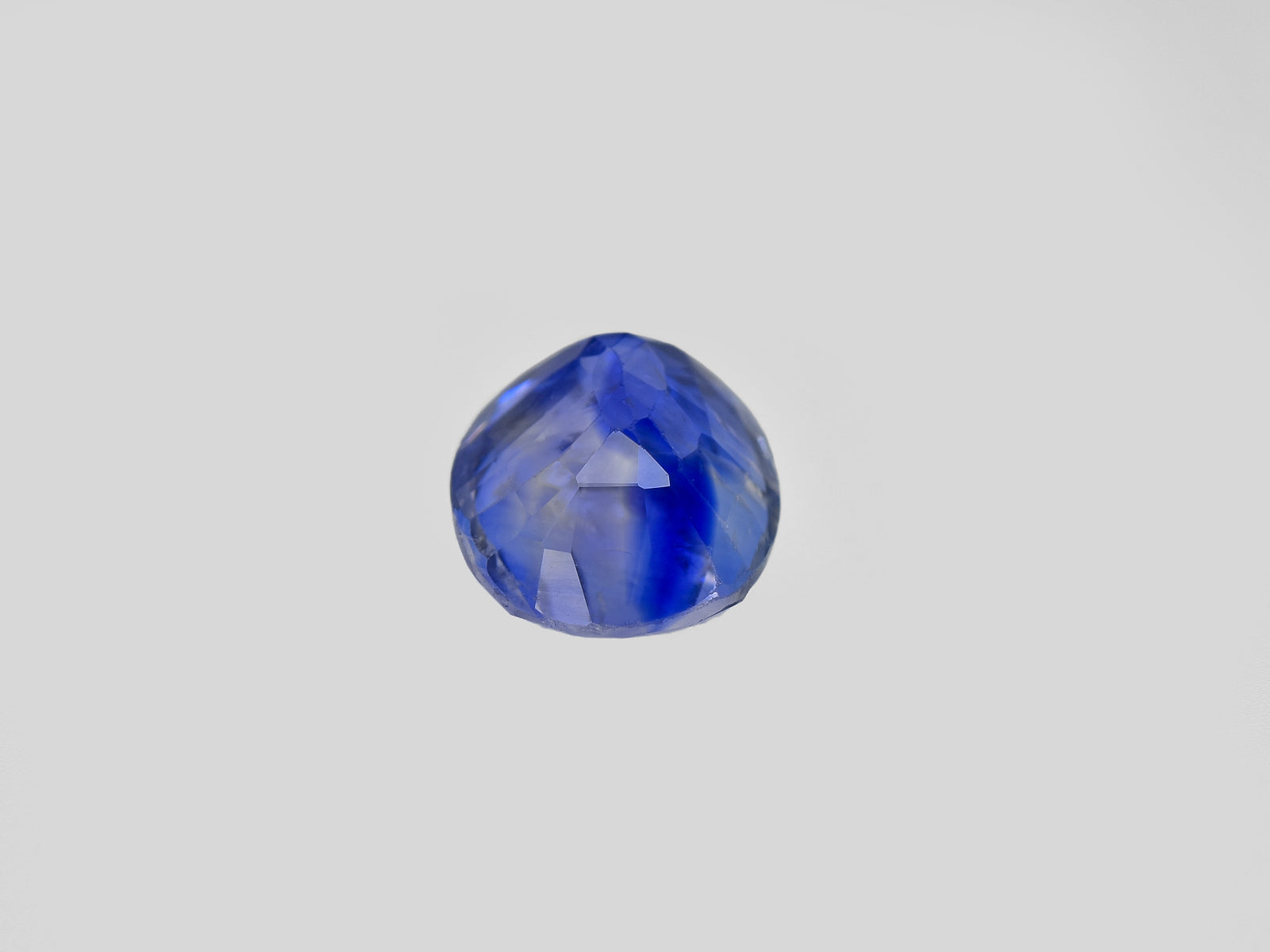 8800976-cushion-fiery-intense-royal-blue-gia-grs-kashmir-natural-blue-sapphire-3.67-ct