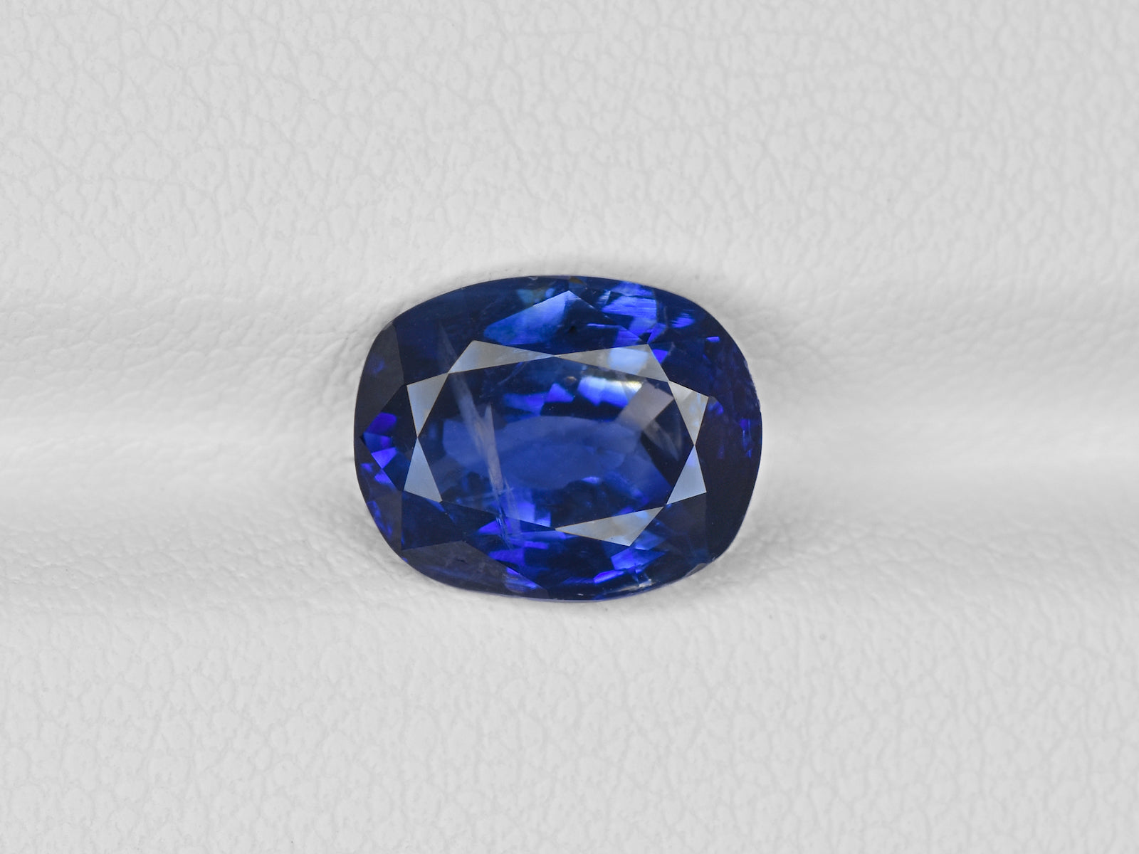 8800976-cushion-fiery-intense-royal-blue-gia-grs-kashmir-natural-blue-sapphire-3.67-ct