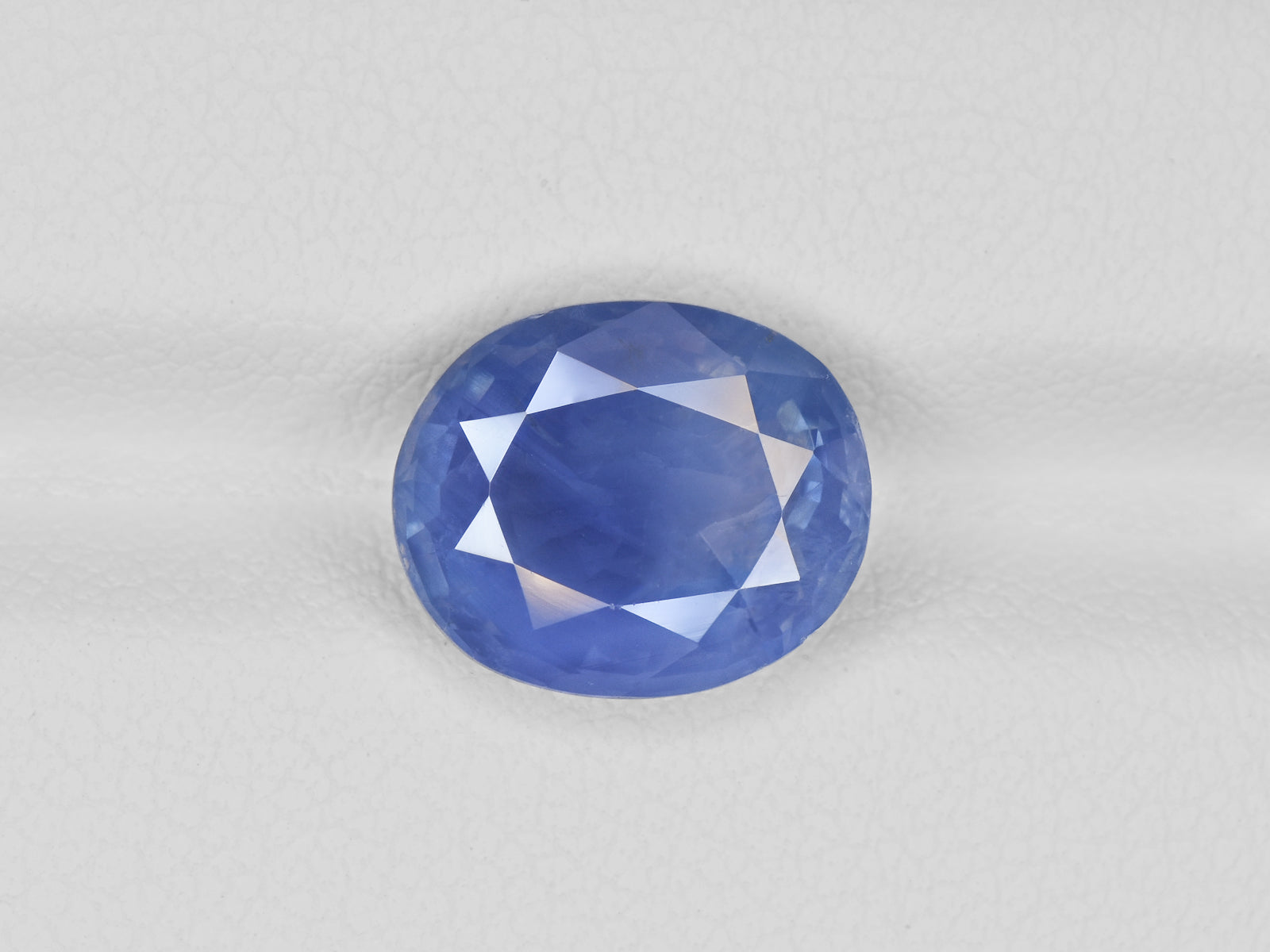 8800979-oval-velvety-intense-blue-gia-grs-kashmir-natural-blue-sapphire-5.04-ct