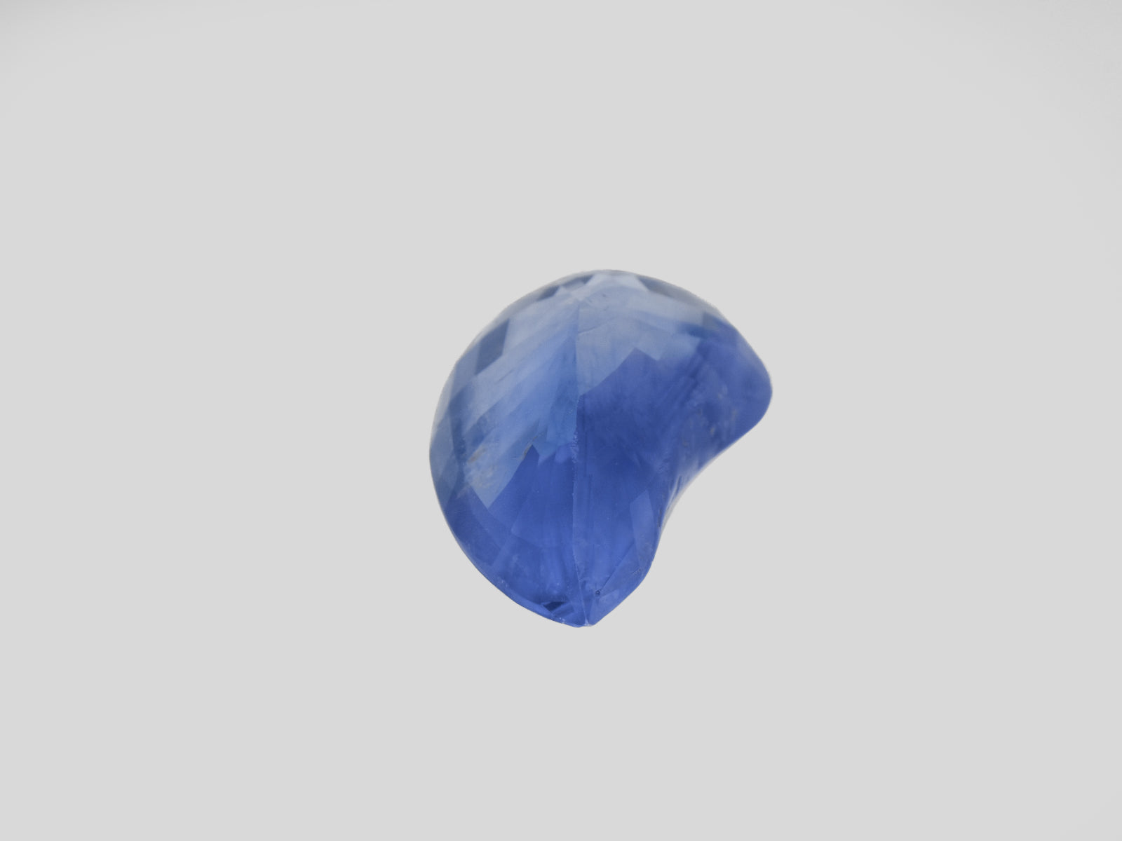 8800984-pear-velvety-pastel-blue-gia-grs-kashmir-natural-blue-sapphire-16.48-ct