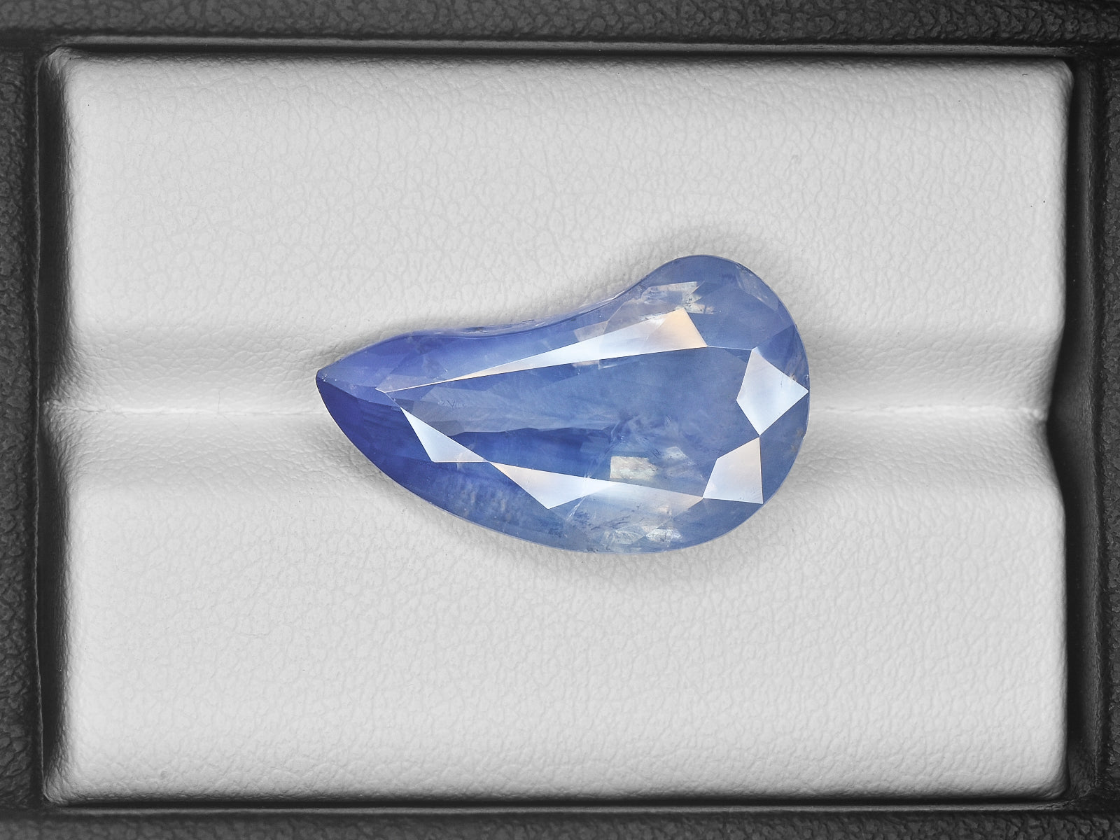 8800984-pear-velvety-pastel-blue-gia-grs-kashmir-natural-blue-sapphire-16.48-ct