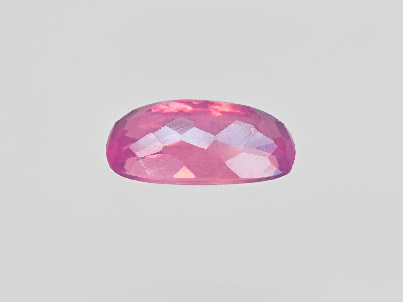 8801070-cushion-bright-fluorescent-pink-igi-sri-lanka-natural-spinel-3.89-ct