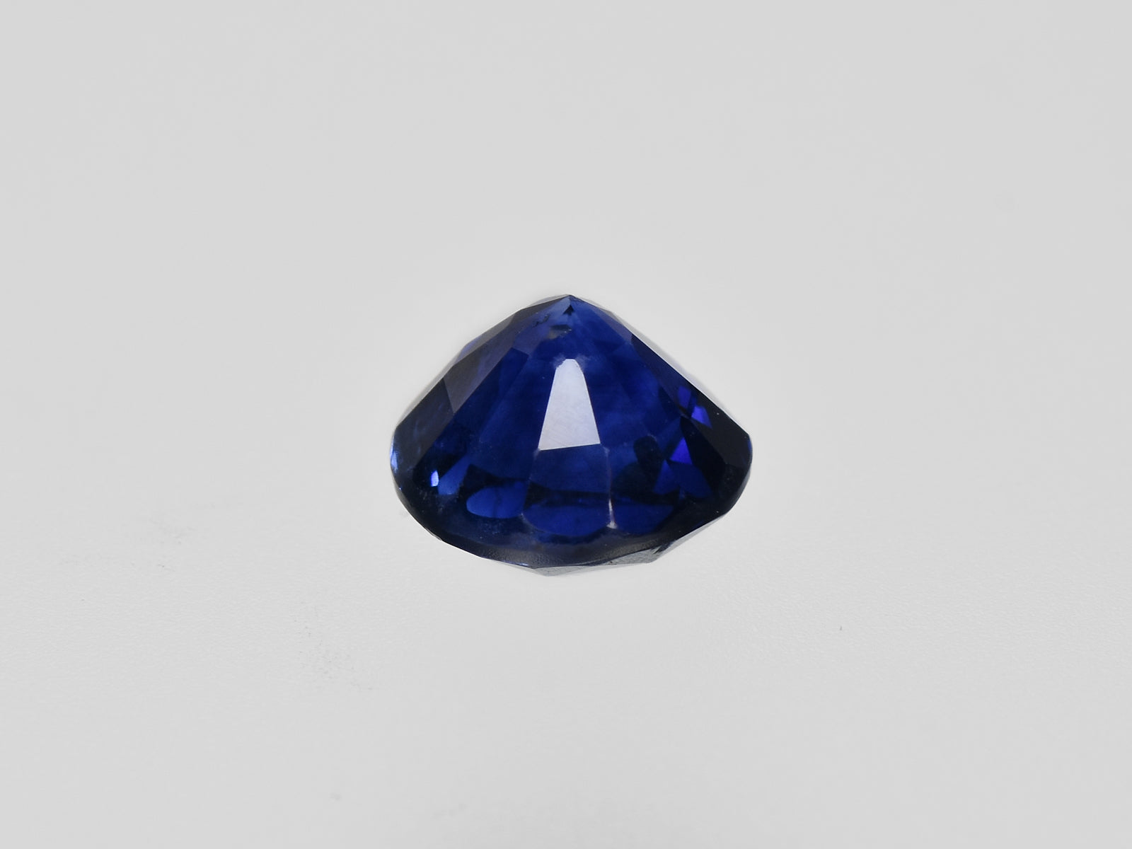 8800970-round-rich-intense-royal-blue-grs-madagascar-natural-blue-sapphire-1.52-ct