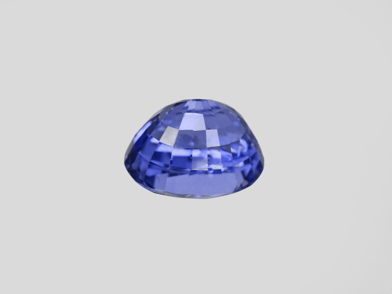 8801408-oval-fiery-blue-grs-gii-sri-lanka-natural-blue-sapphire-3.76-ct