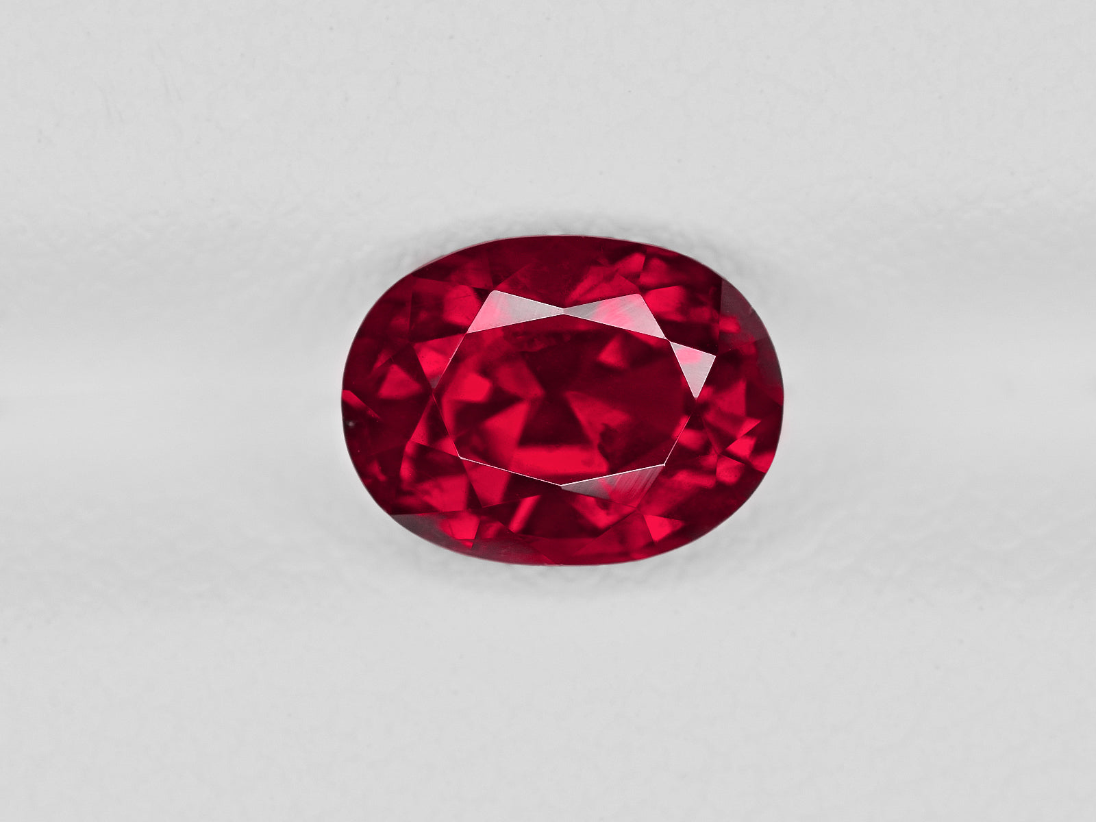 8801288-oval-fiery-intense-pigeon-blood-red-grs-madagascar-natural-ruby-2.42-ct