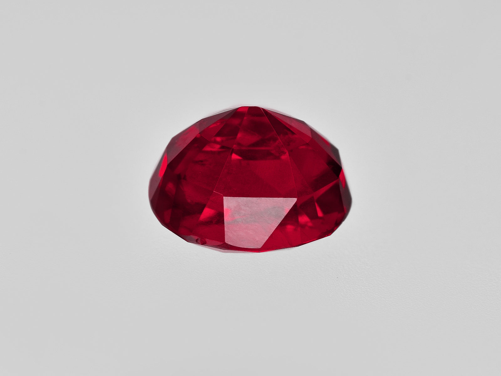 8801288-oval-fiery-intense-pigeon-blood-red-grs-madagascar-natural-ruby-2.42-ct