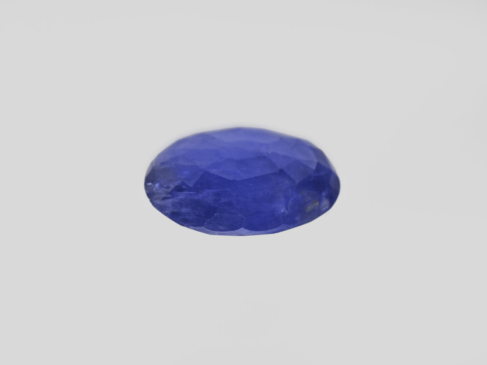 8801061-oval-deep-blue-igi-burma-natural-blue-sapphire-8.89-ct
