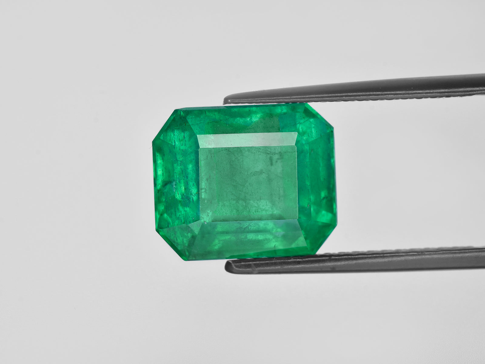 8801287-octagonal-velvety-intense-green-grs-ethiopia-natural-emerald-12.08-ct