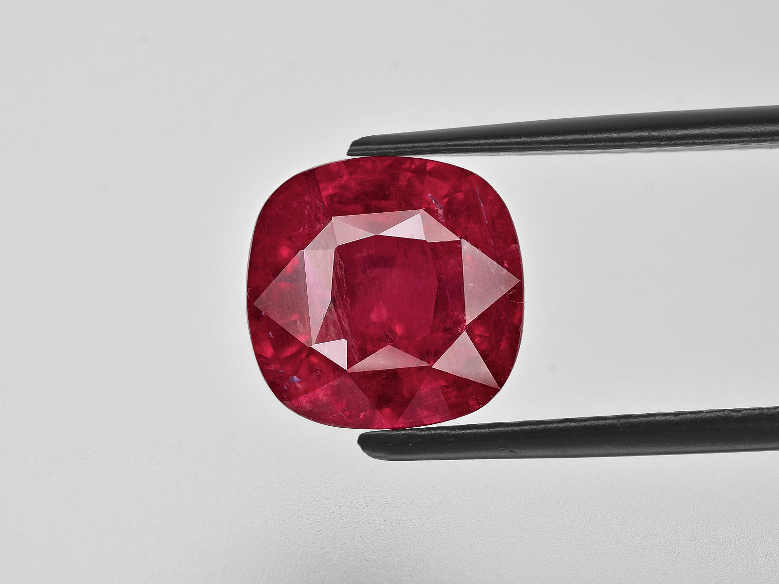 8801167-cushion-fiery-deep-red-grs-igi-madagascar-natural-ruby-7.12-ct